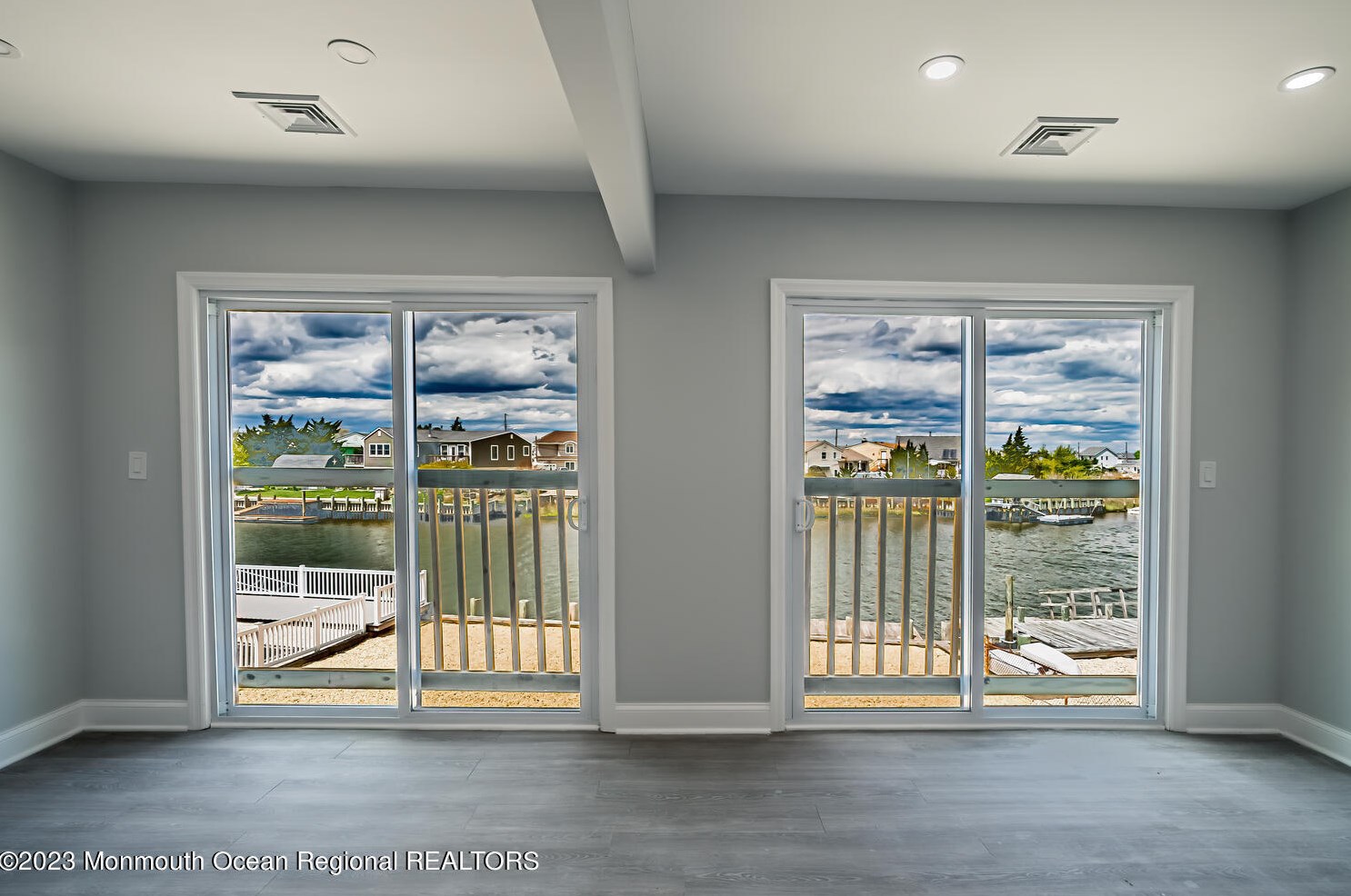 114 Binnacle Dr, Tuckerton NJ  08087-1502 exterior