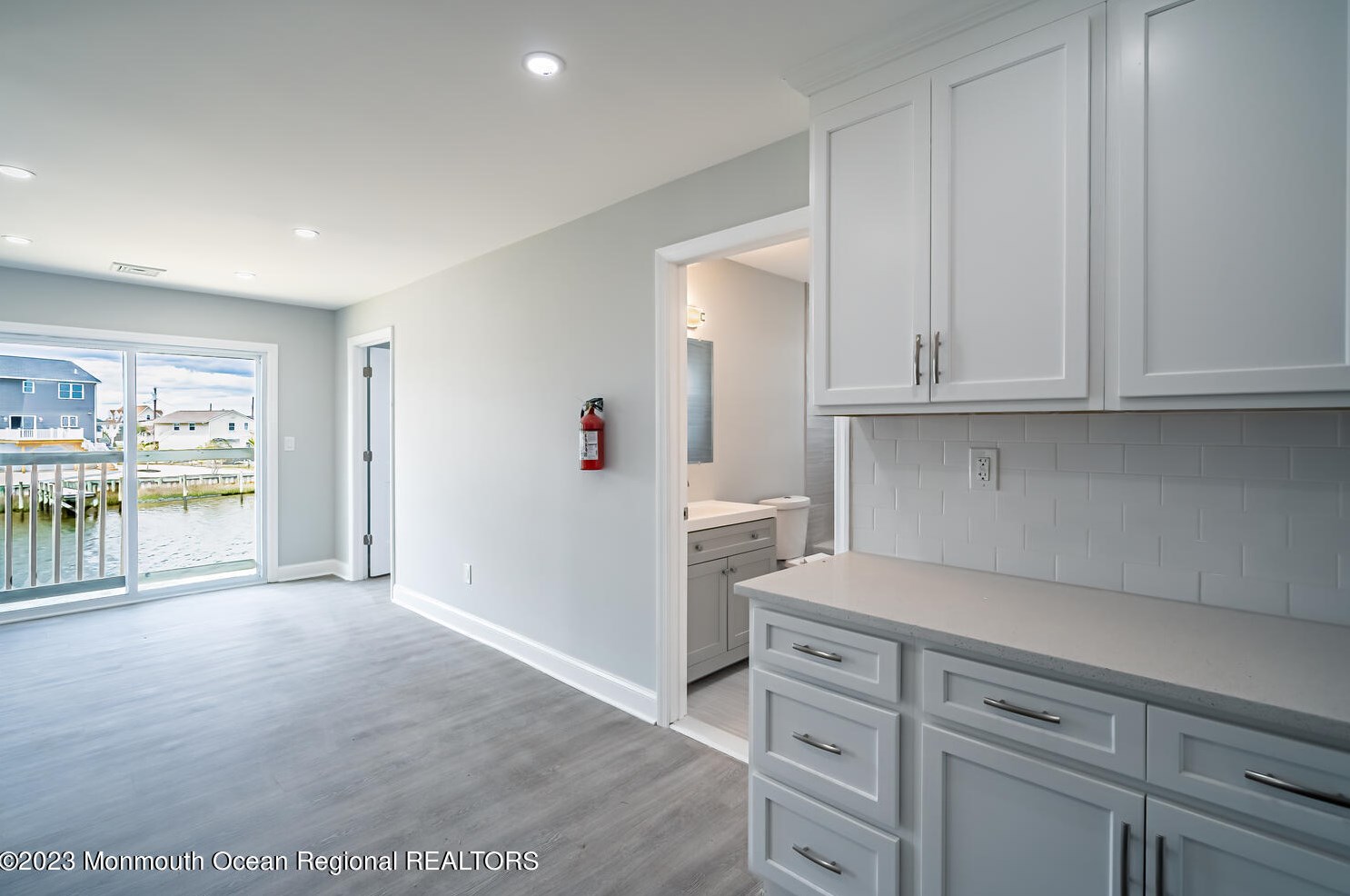 114 Binnacle Dr, Tuckerton NJ  08087-1502 exterior
