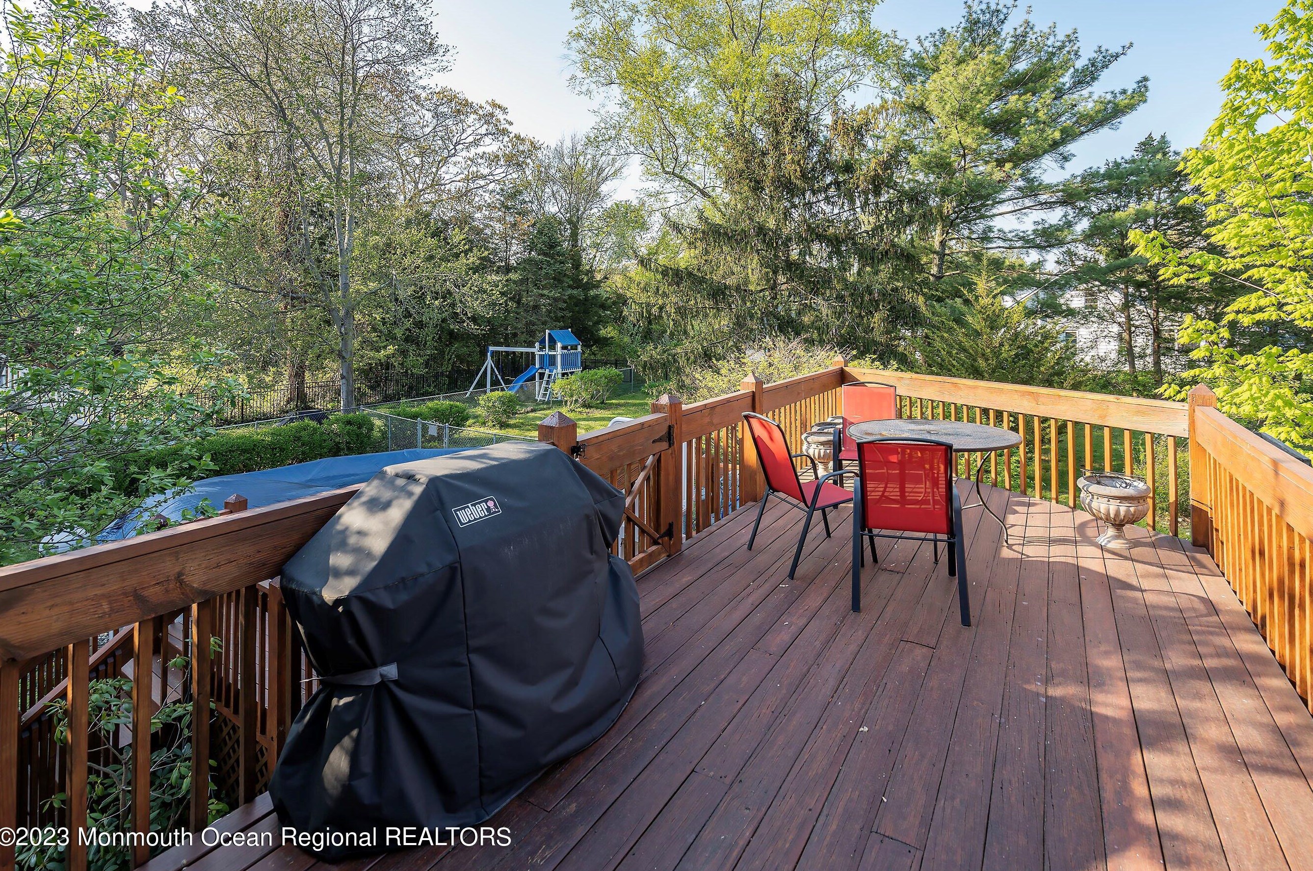 1212 Riviera Ave, Toms River NJ  08753-6948 exterior