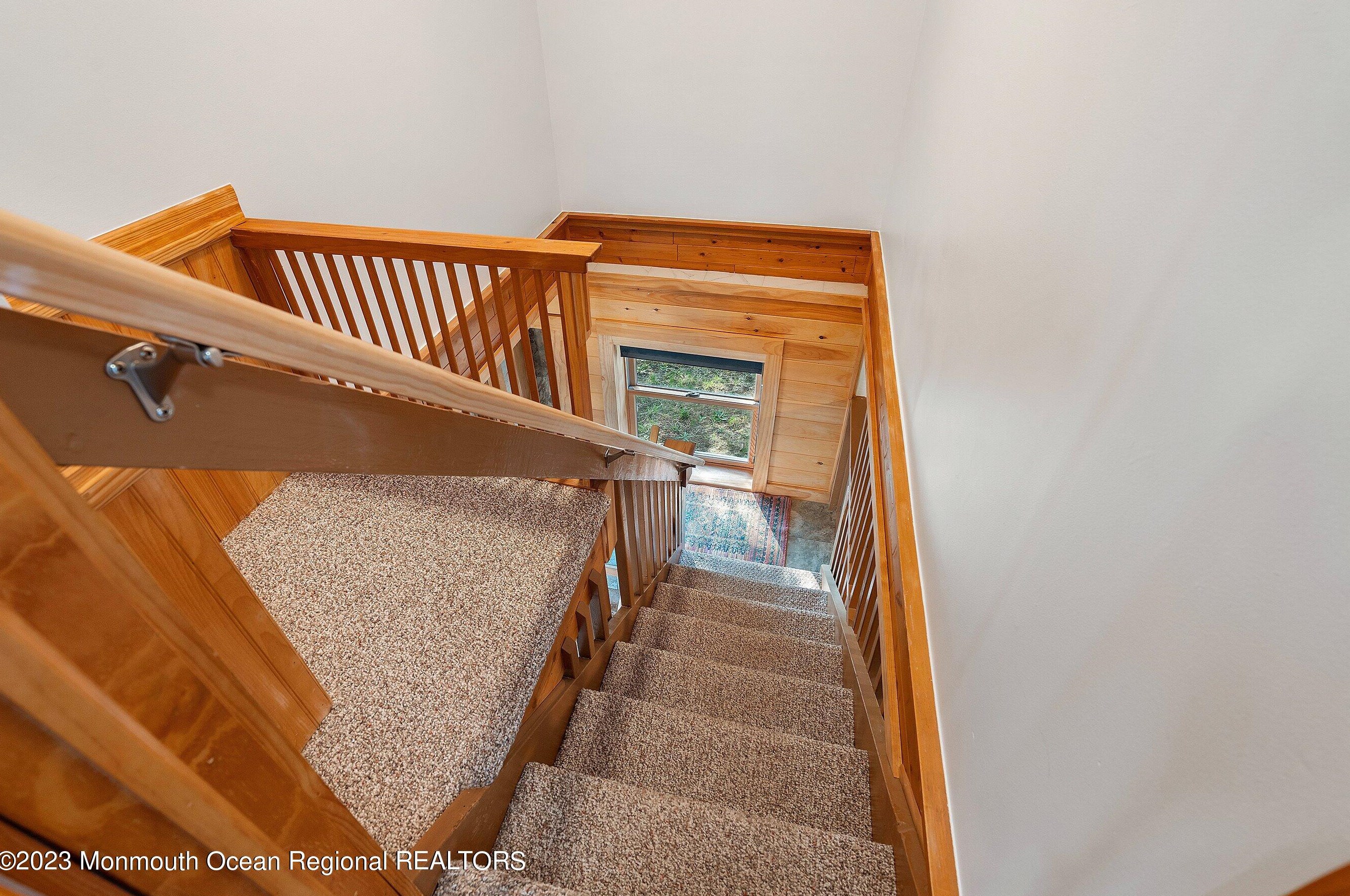 1212 Riviera Ave, Toms River NJ  08753-6948 exterior