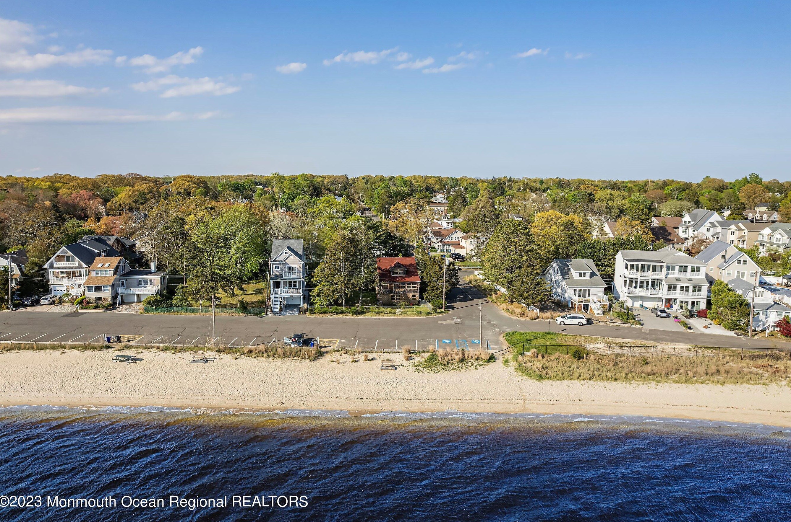 1212 Riviera Ave, Toms River NJ  08753-6948 exterior