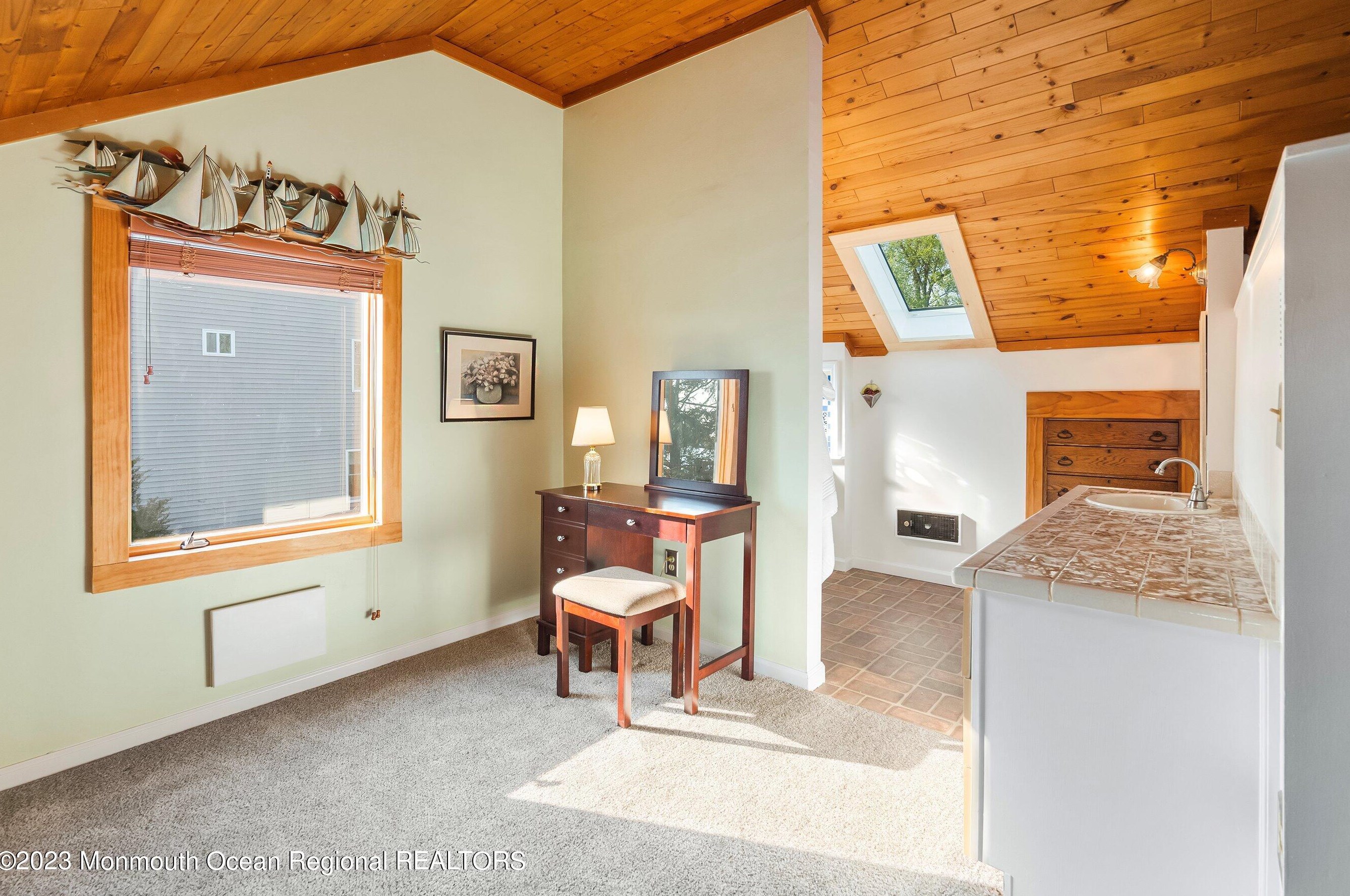 1212 Riviera Ave, Toms River NJ  08753-6948 exterior