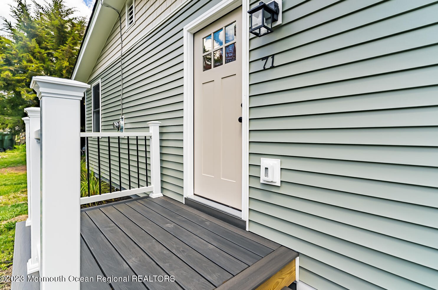 71 Admiral Dr, Tuckerton NJ  08087-2802 exterior