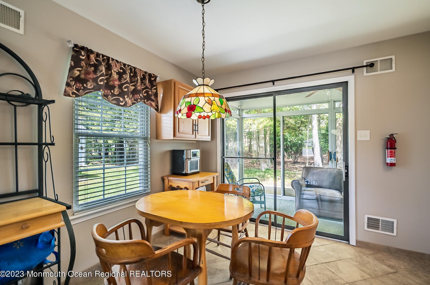 308 Lexington Dr, Tuckerton NJ  08087-1322 exterior