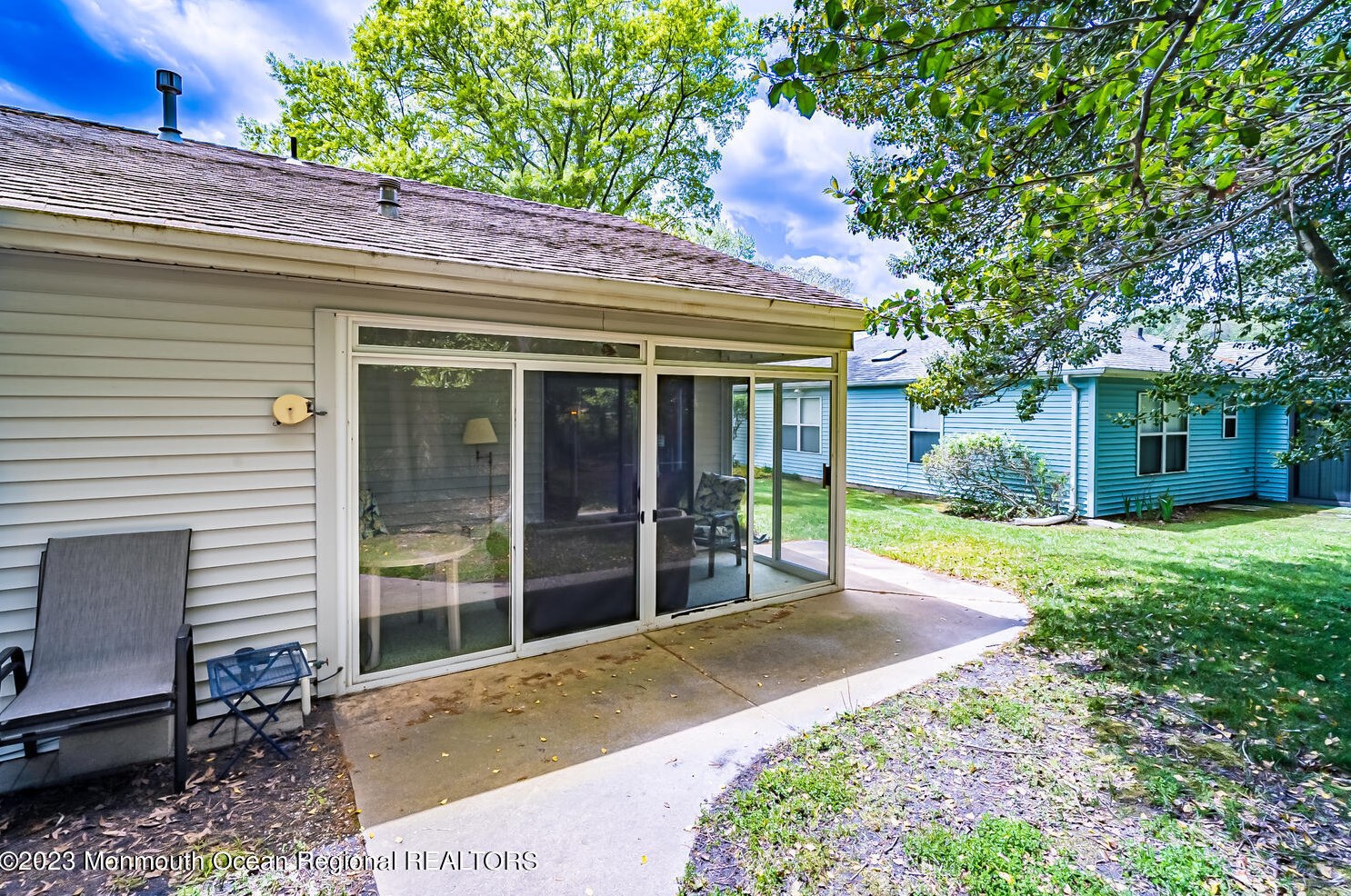 308 Lexington Dr, Tuckerton NJ  08087-1322 exterior