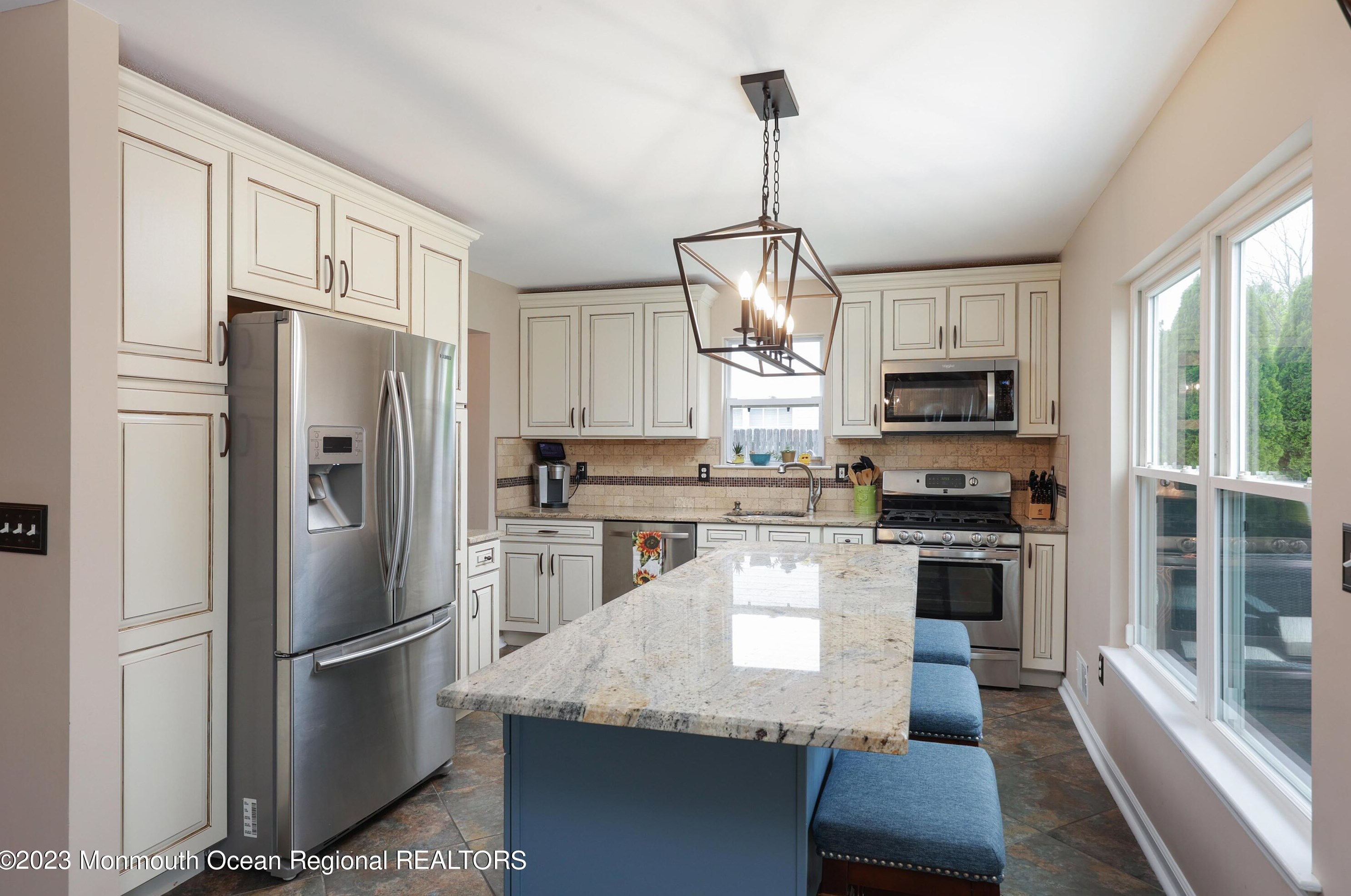 86 Cascades Ave, Wall Township NJ  07731-9036 exterior