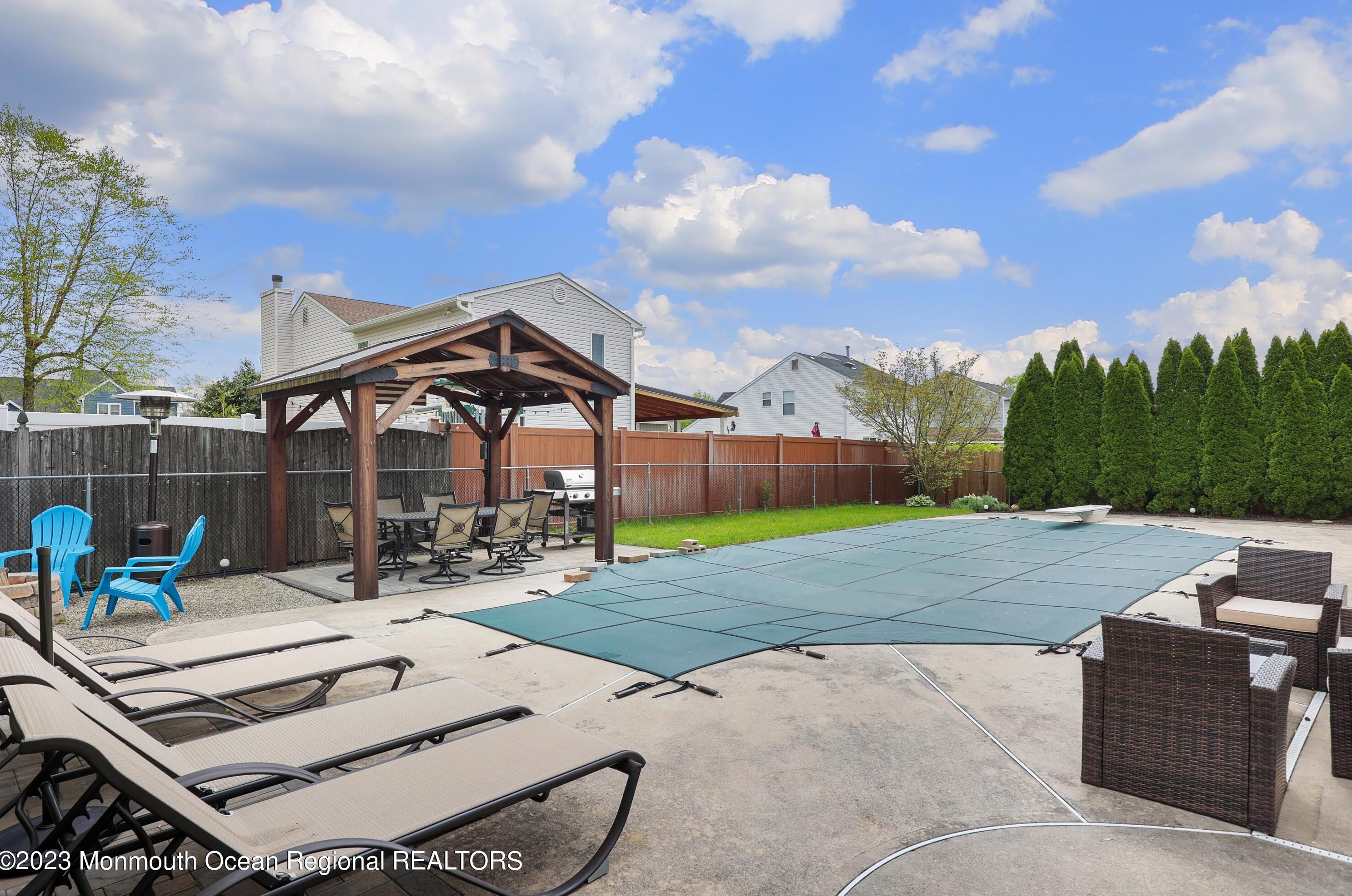 86 Cascades Ave, Wall Township NJ  07731-9036 exterior