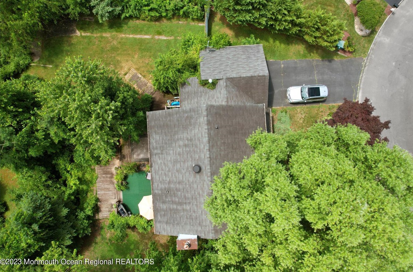 38 Driftwood Dr, Wall Township NJ  07731-2925 exterior