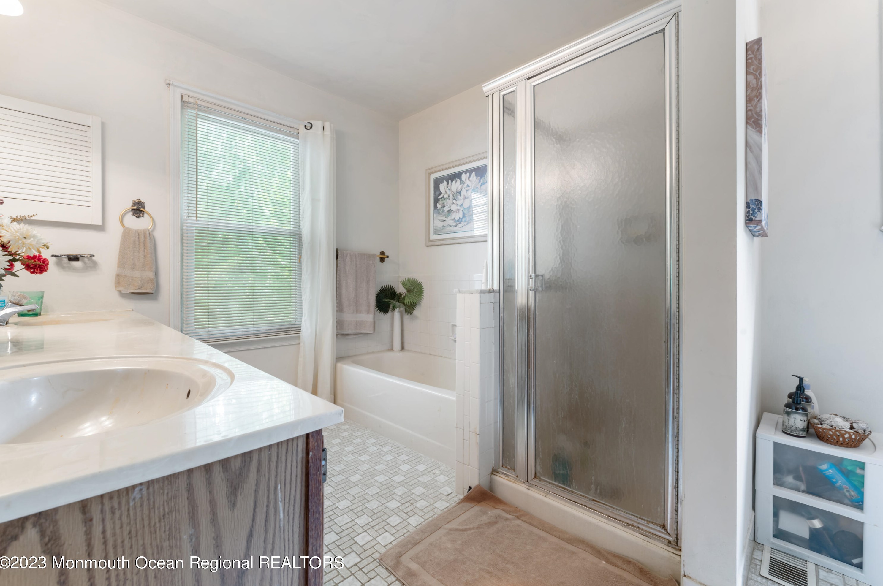 38 Driftwood Dr, Wall Township NJ  07731-2925 exterior