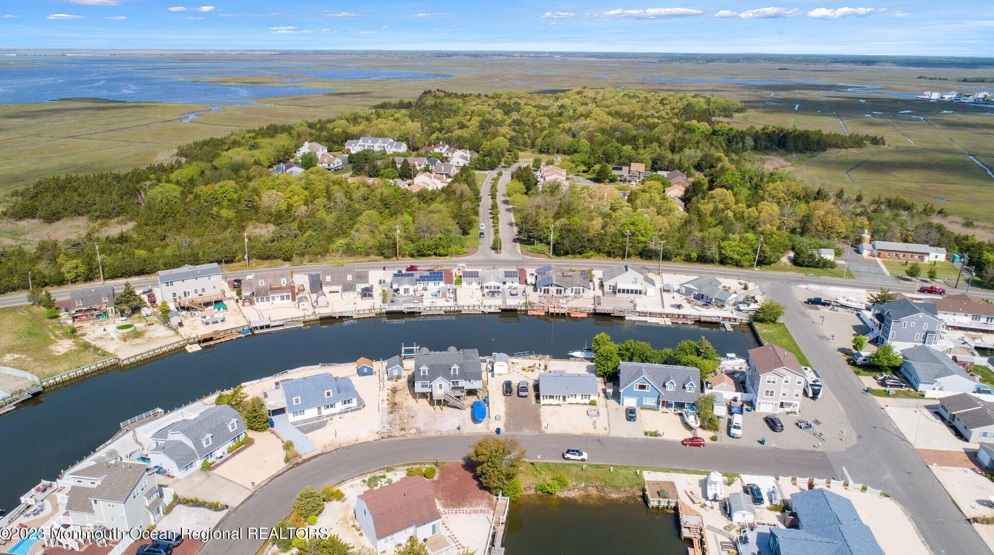 1369 Radio Rd, Tuckerton NJ  08087-1009 exterior