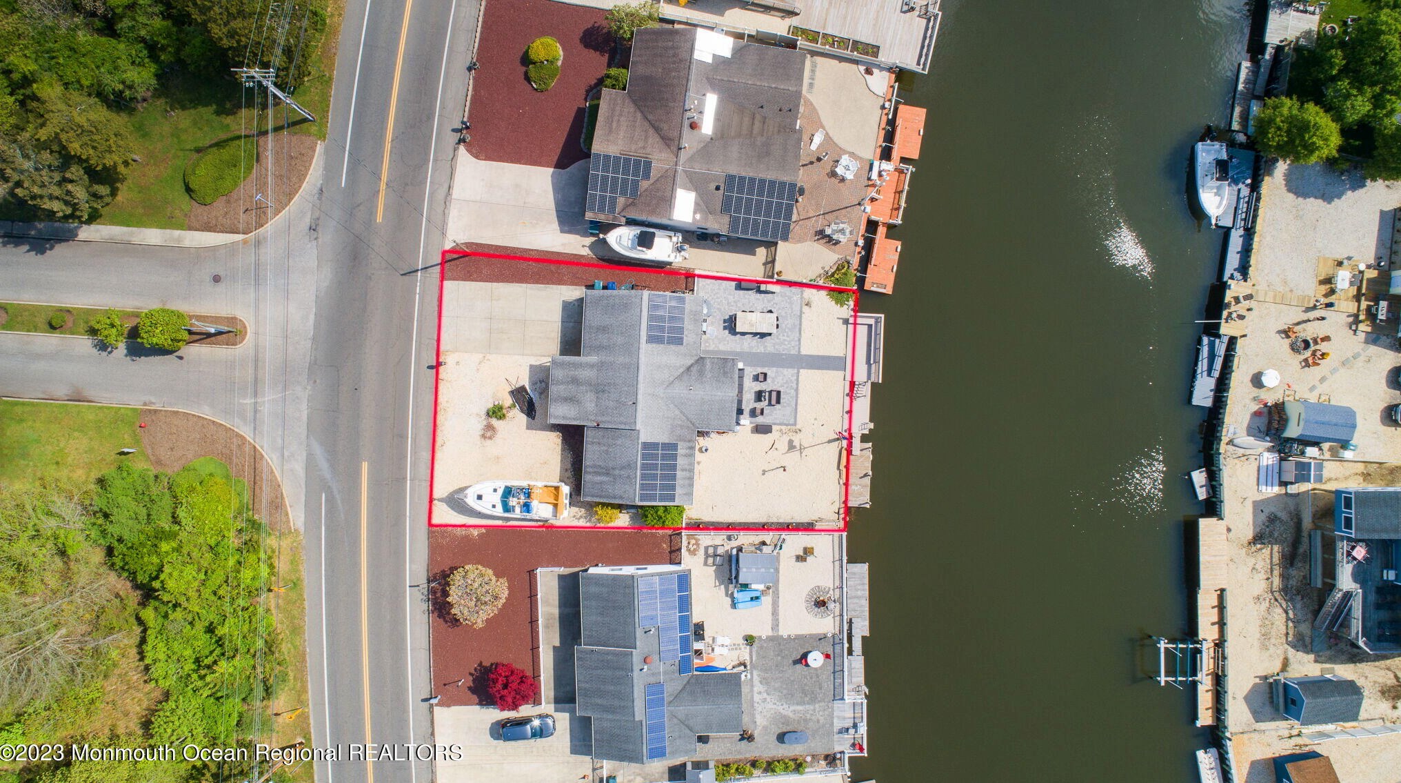 1369 Radio Rd, Tuckerton NJ  08087-1009 exterior