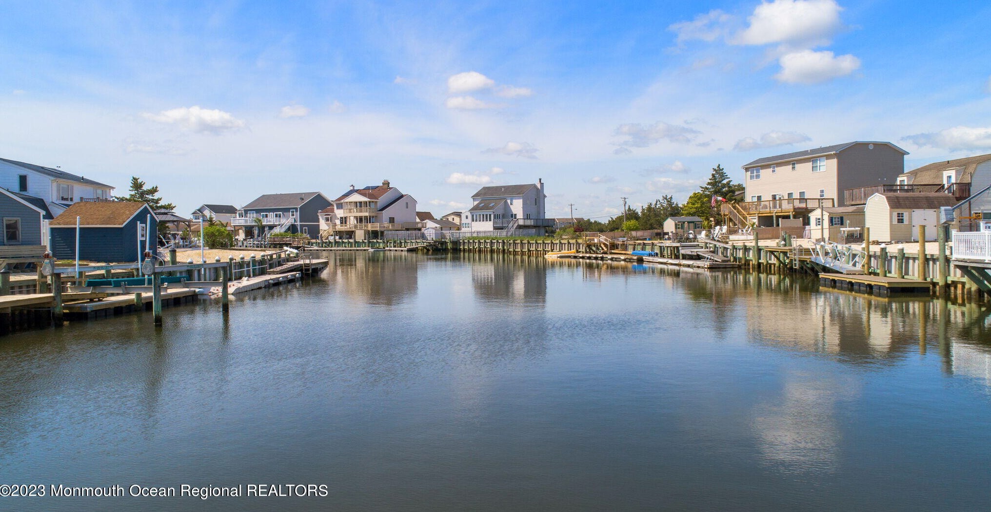 1369 Radio Rd, Tuckerton NJ  08087-1009 exterior