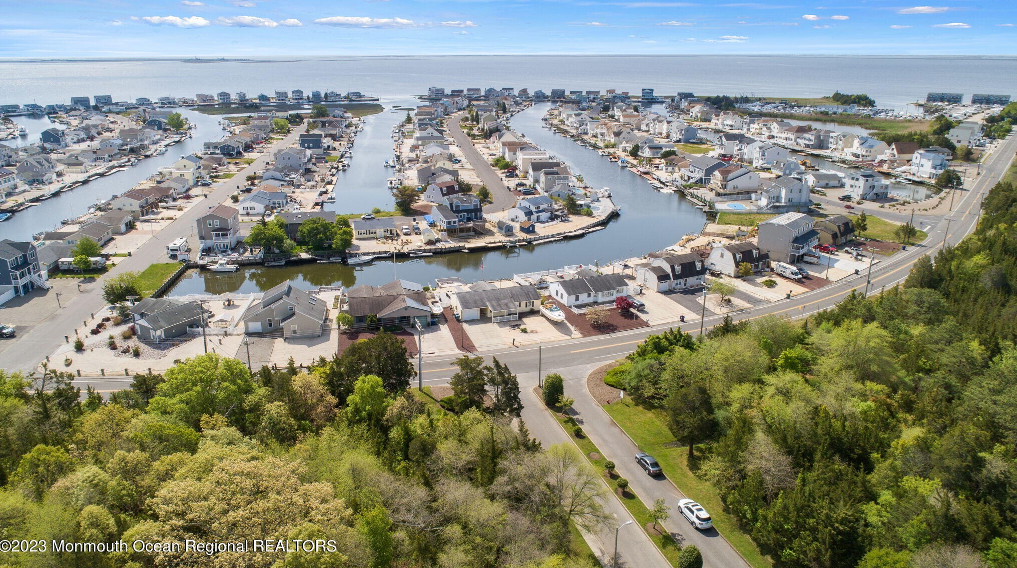 1369 Radio Rd, Tuckerton NJ  08087-1009 exterior