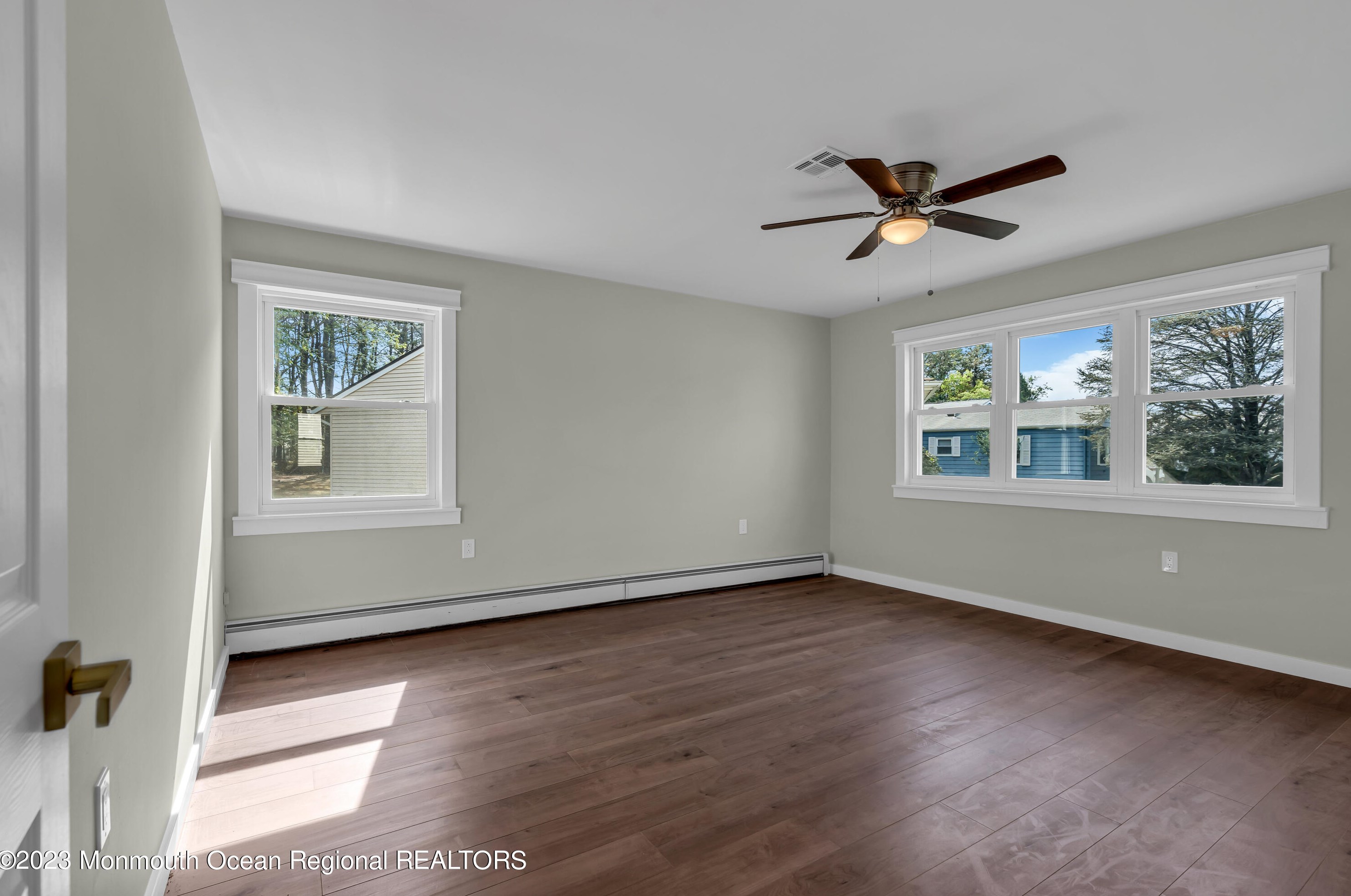 16 Wakan Ct, Toms River NJ  08757-6245 exterior