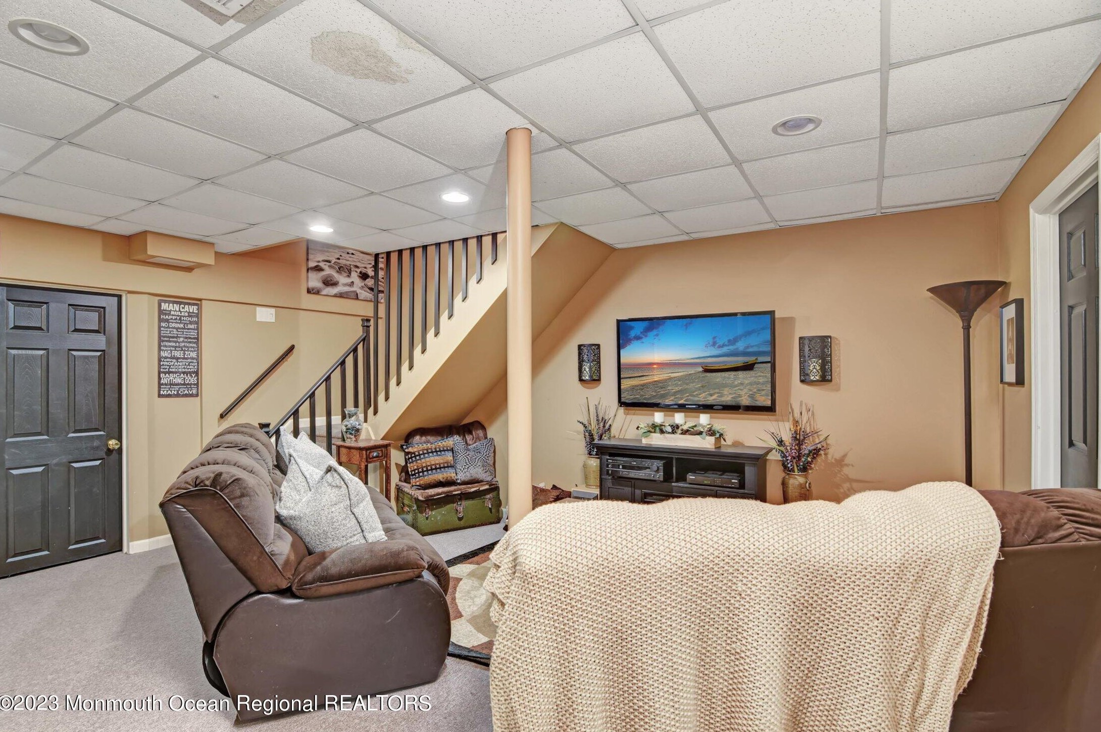 231 Grant Ave, Pompton Lakes NJ  07442-1100 exterior