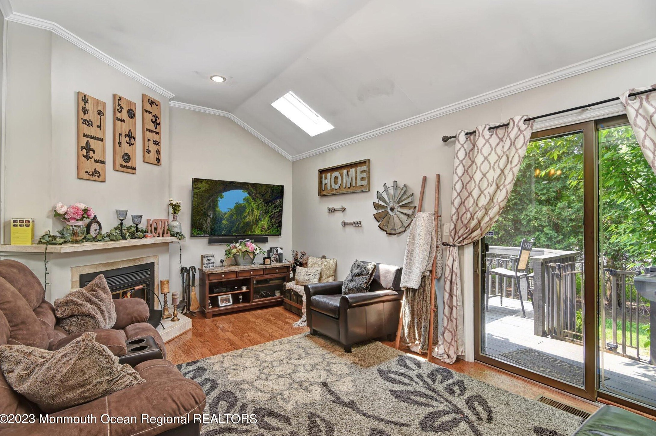 231 Grant Ave, Pompton Lakes NJ  07442-1100 exterior