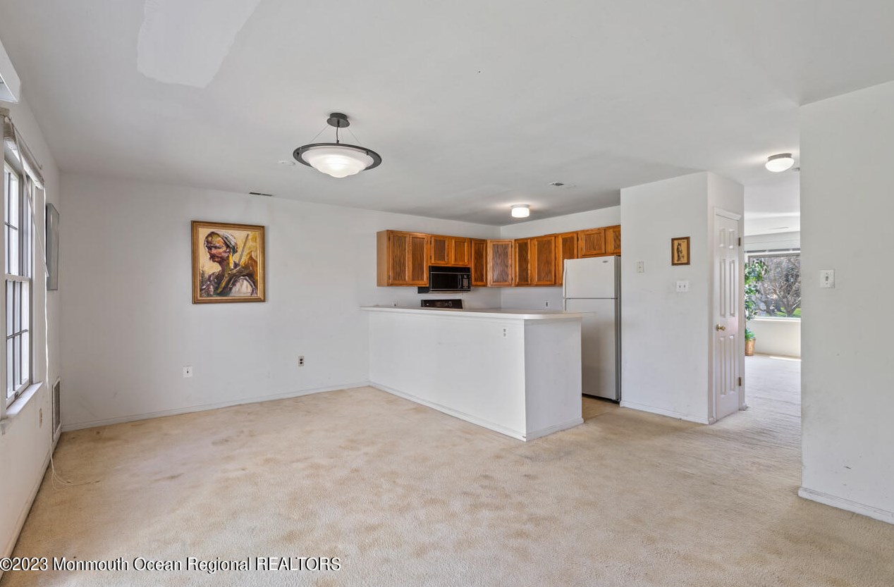 131 Westchester Dr, Tuckerton NJ  08087-3015 exterior