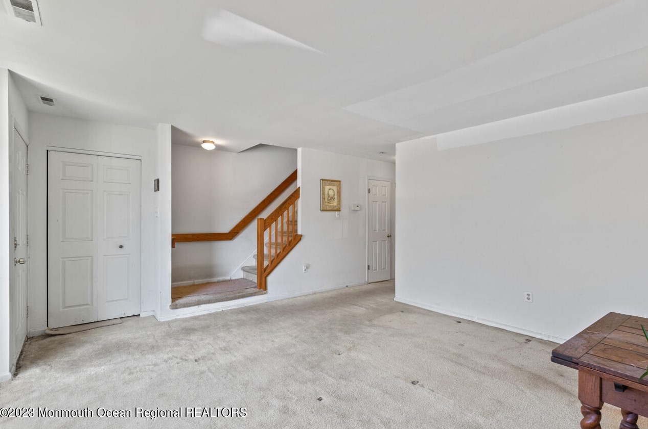 131 Westchester Dr, Tuckerton NJ  08087-3015 exterior