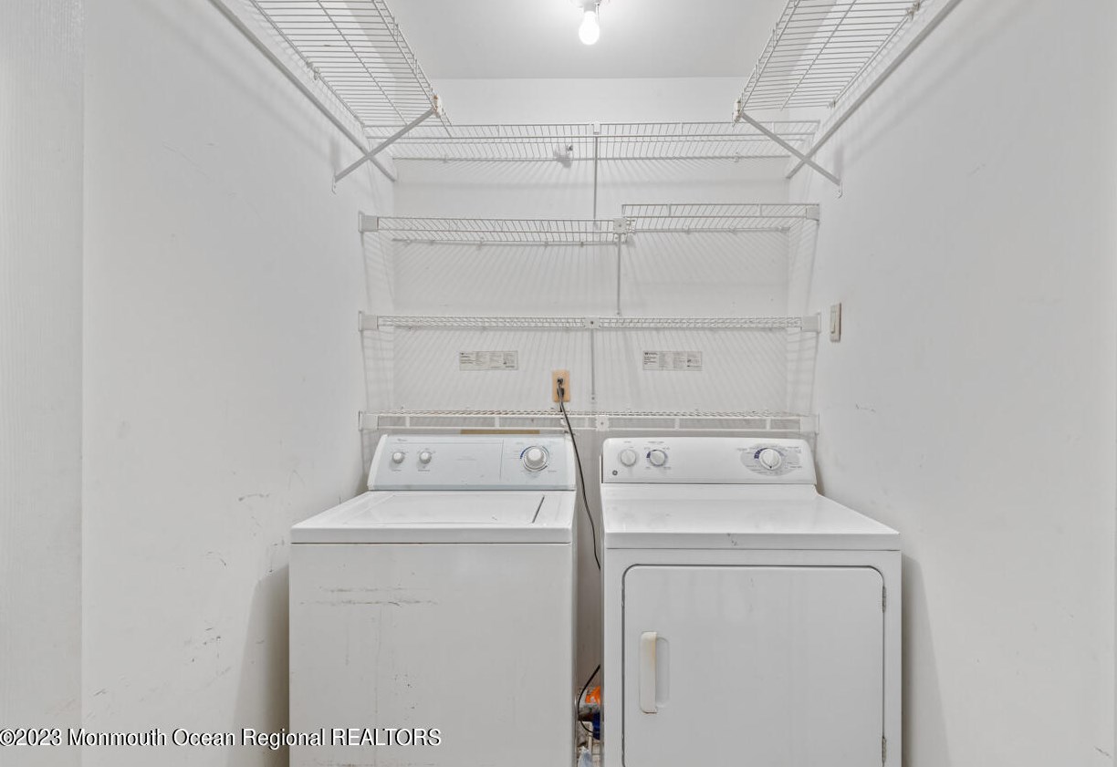 131 Westchester Dr, Tuckerton NJ  08087-3015 exterior