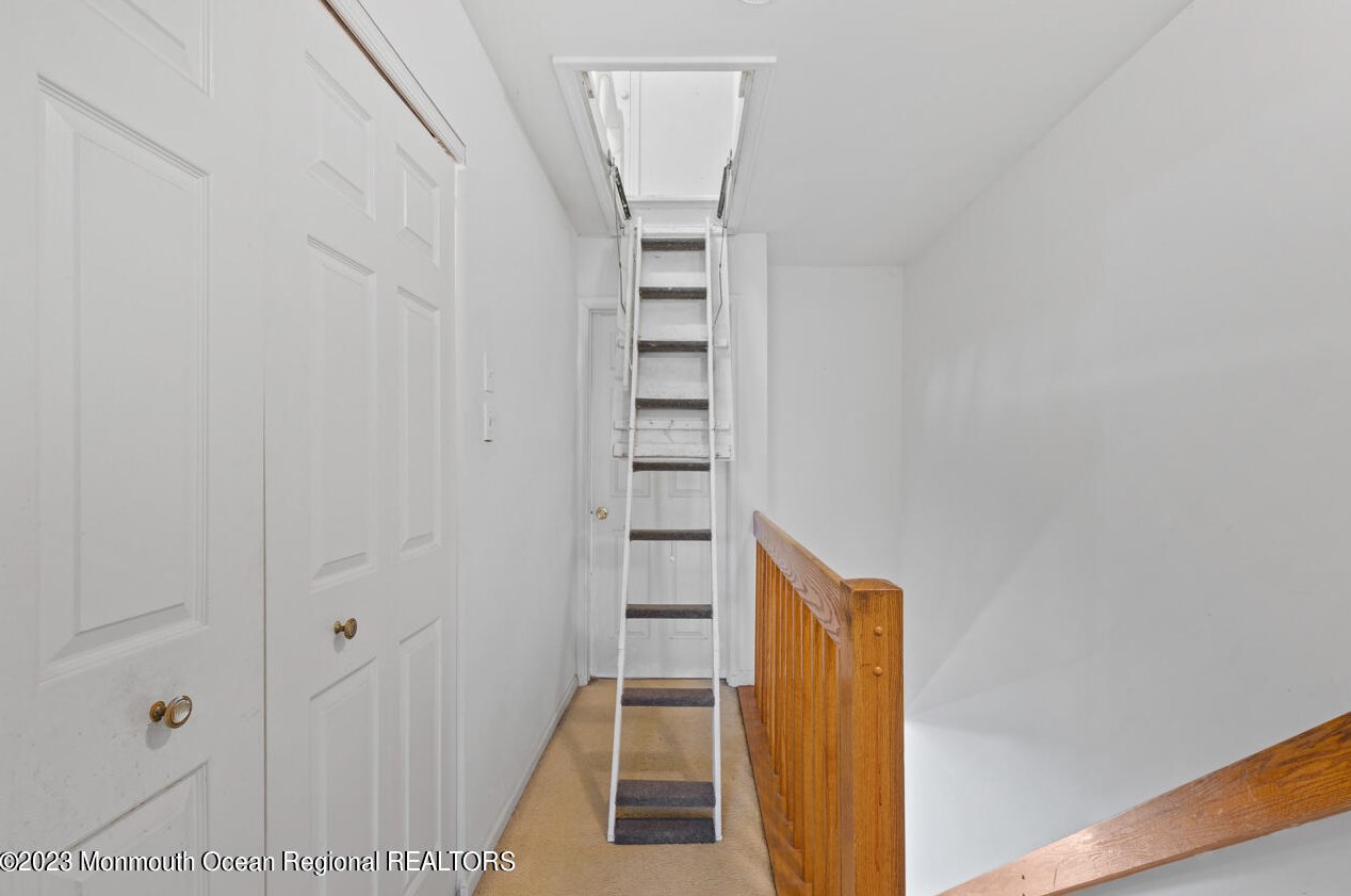 131 Westchester Dr, Tuckerton NJ  08087-3015 exterior