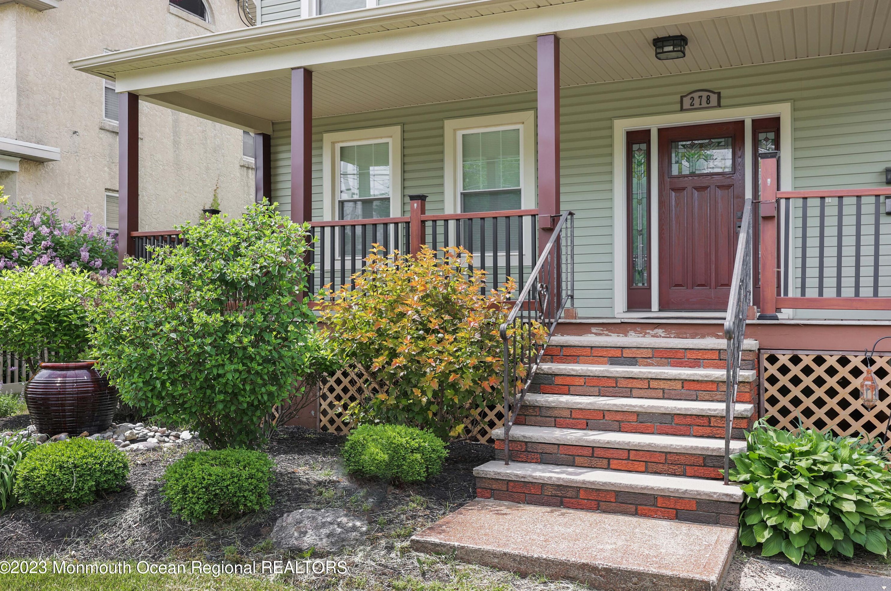 278 Broad St, Matawan NJ  07747-3229 exterior