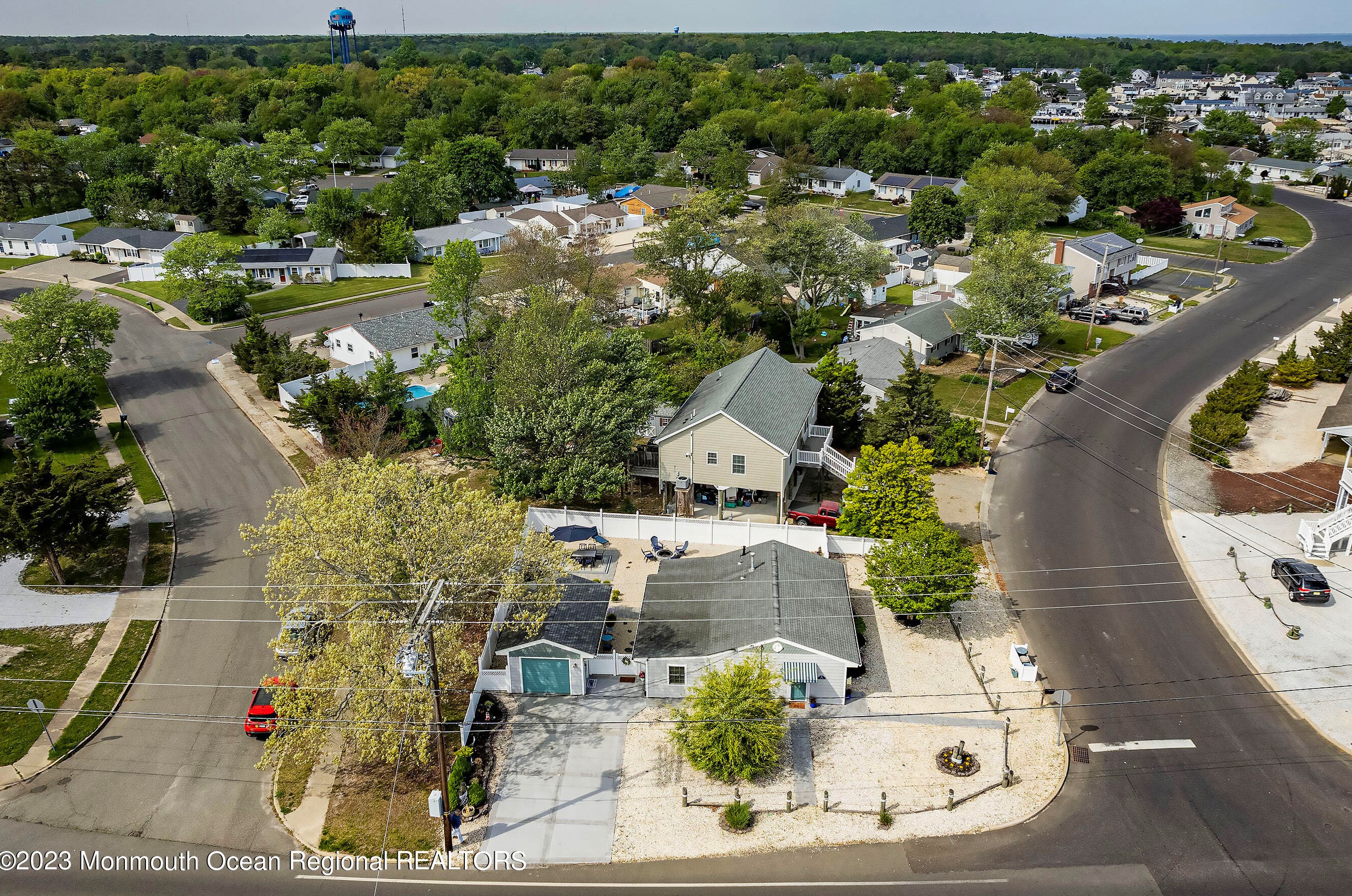 201 11th St, Barnegat Township NJ  08005-2522 exterior