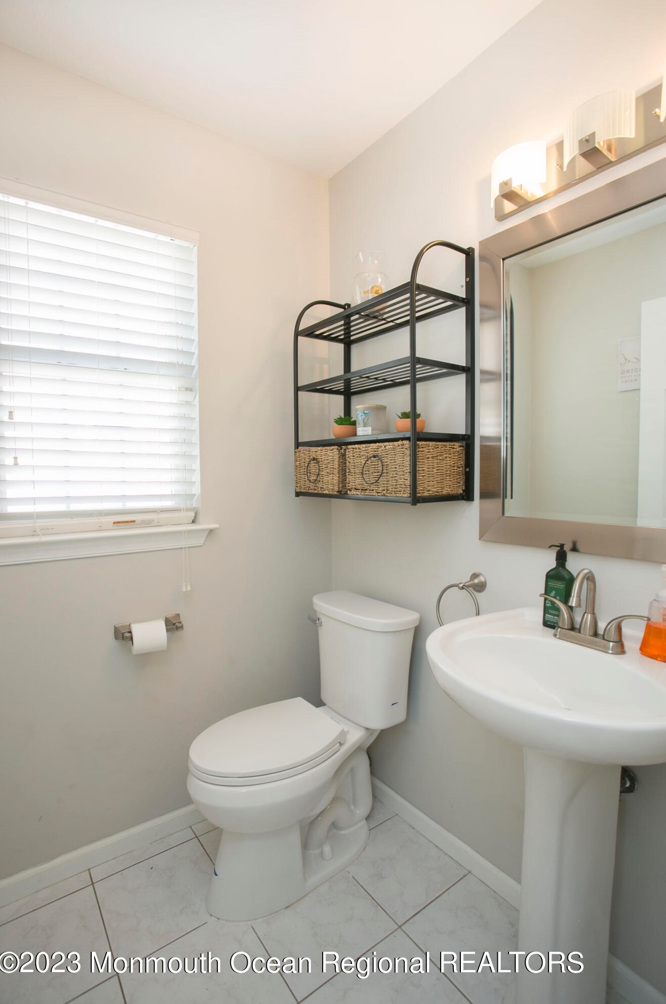 211 Lower Main St, Matawan NJ  07747-1041 exterior