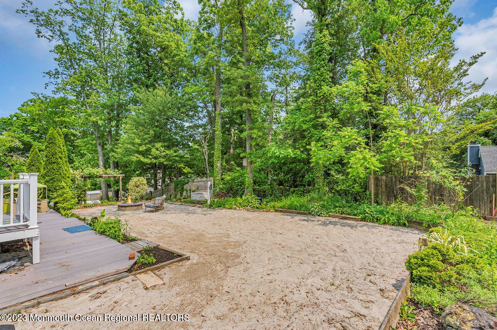 202 Lakewood Rd, Wall Township NJ  07753-5704 exterior