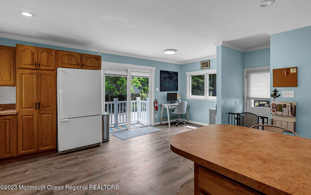 202 Lakewood Rd, Wall Township NJ  07753-5704 exterior