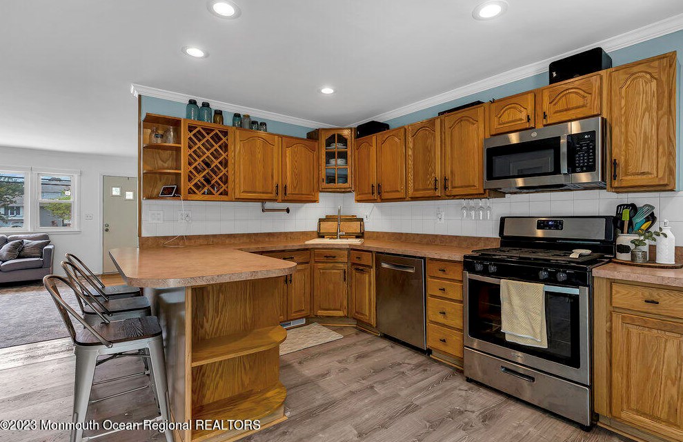 202 Lakewood Rd, Wall Township NJ  07753-5704 exterior