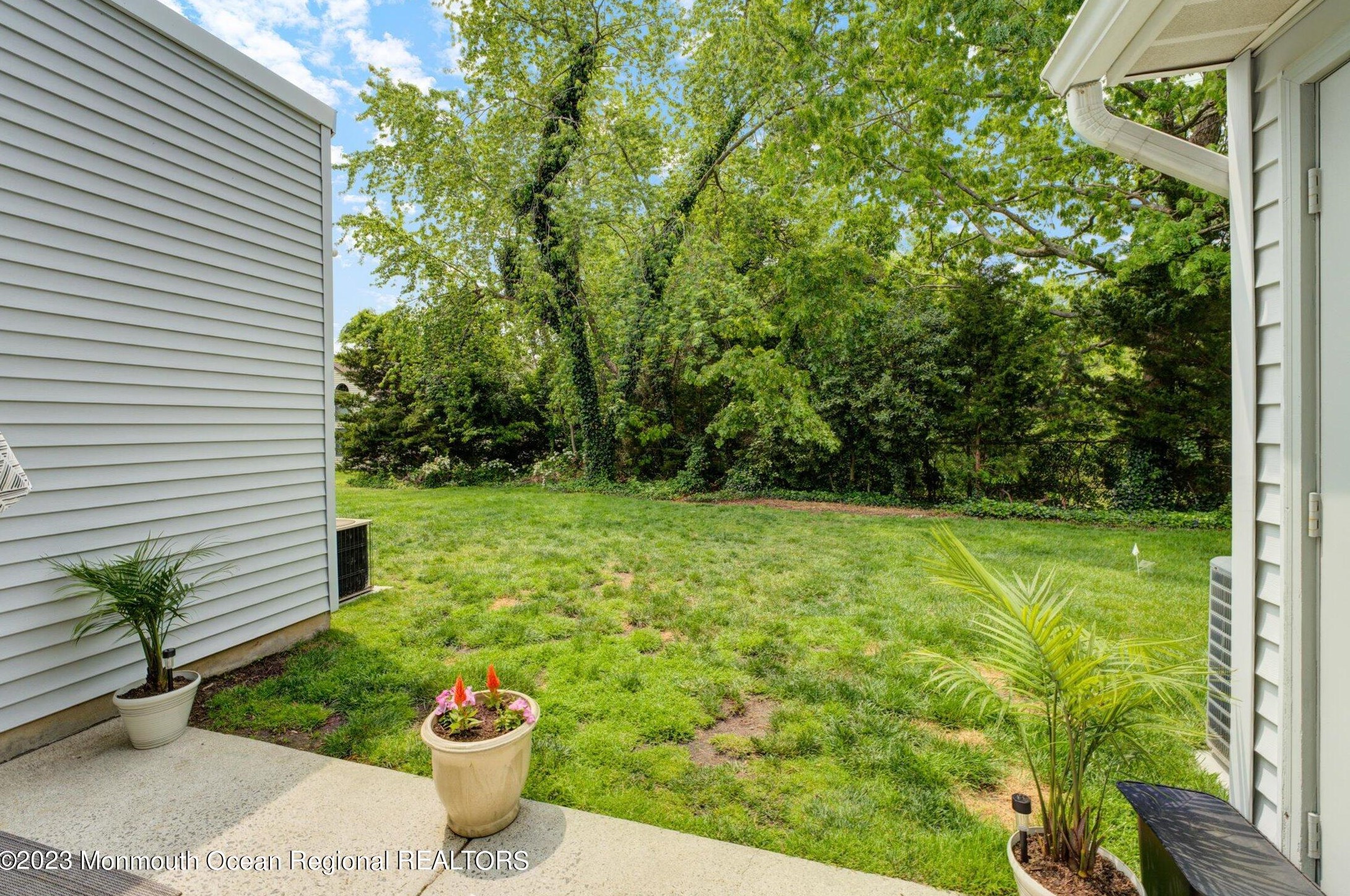 144 Westchester Dr, Tuckerton NJ  08087-3016 exterior
