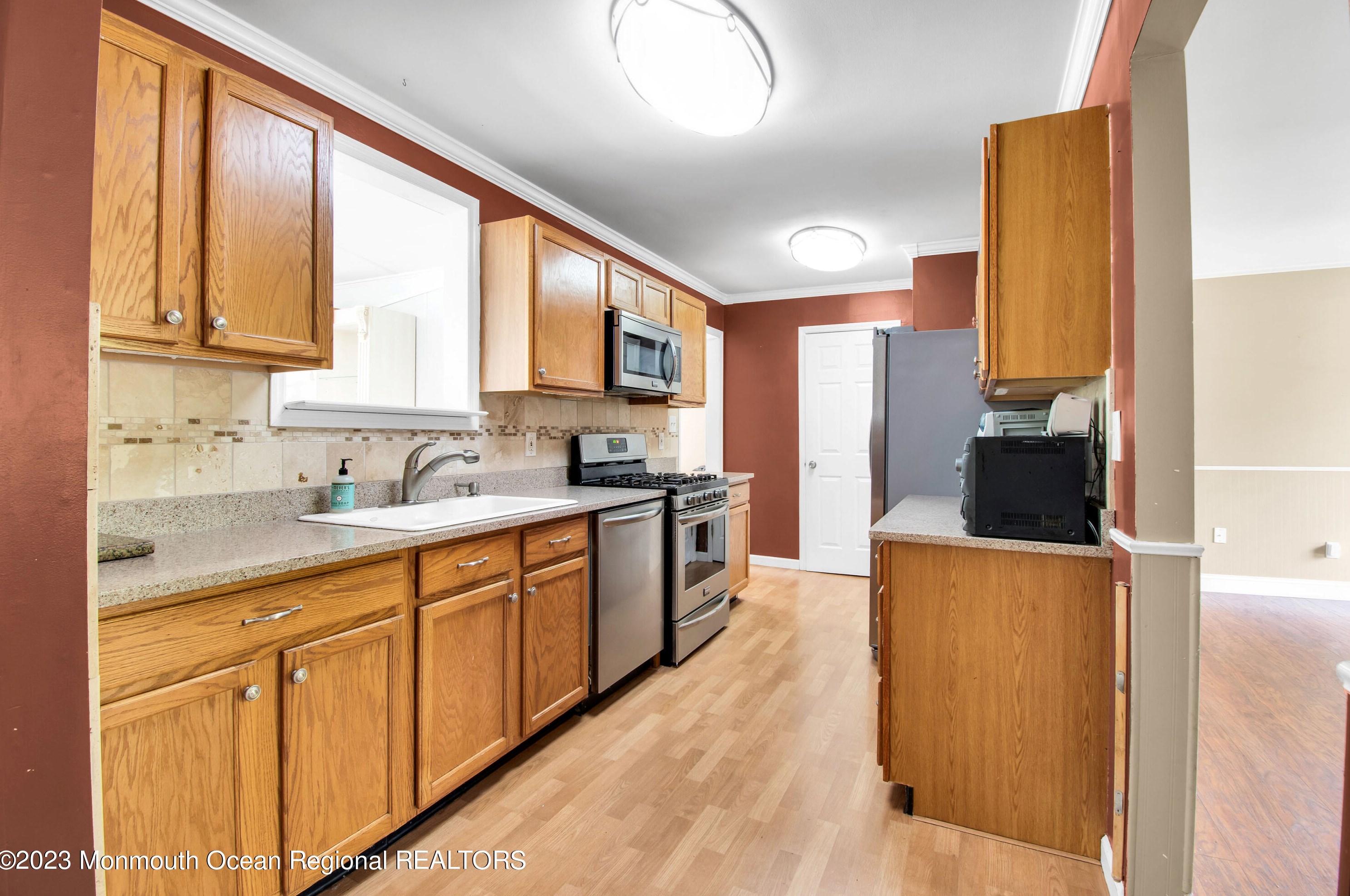 3 Redwood Rd, Wall Township NJ  07731-1327 exterior