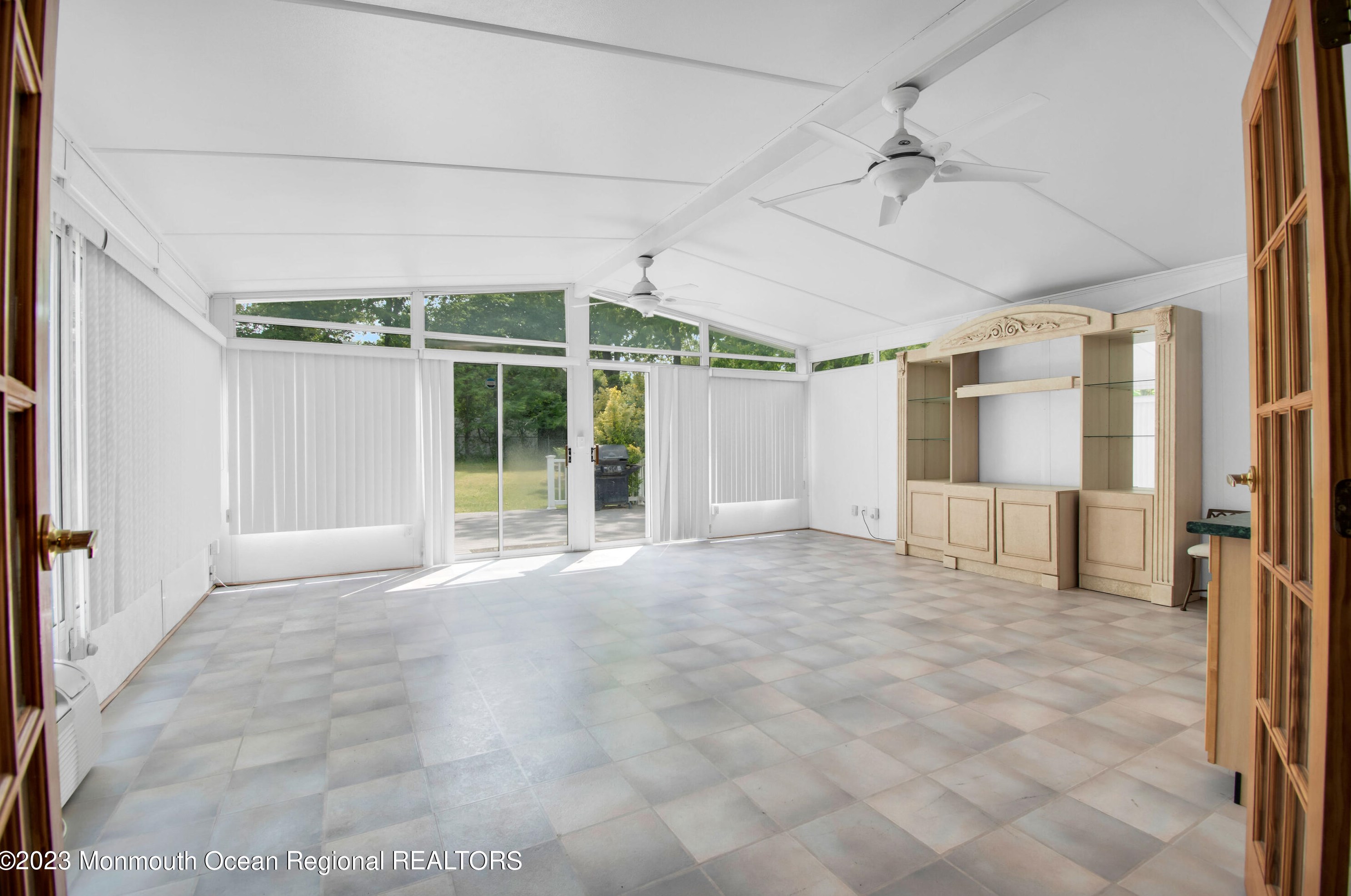 3 Redwood Rd, Wall Township NJ  07731-1327 exterior