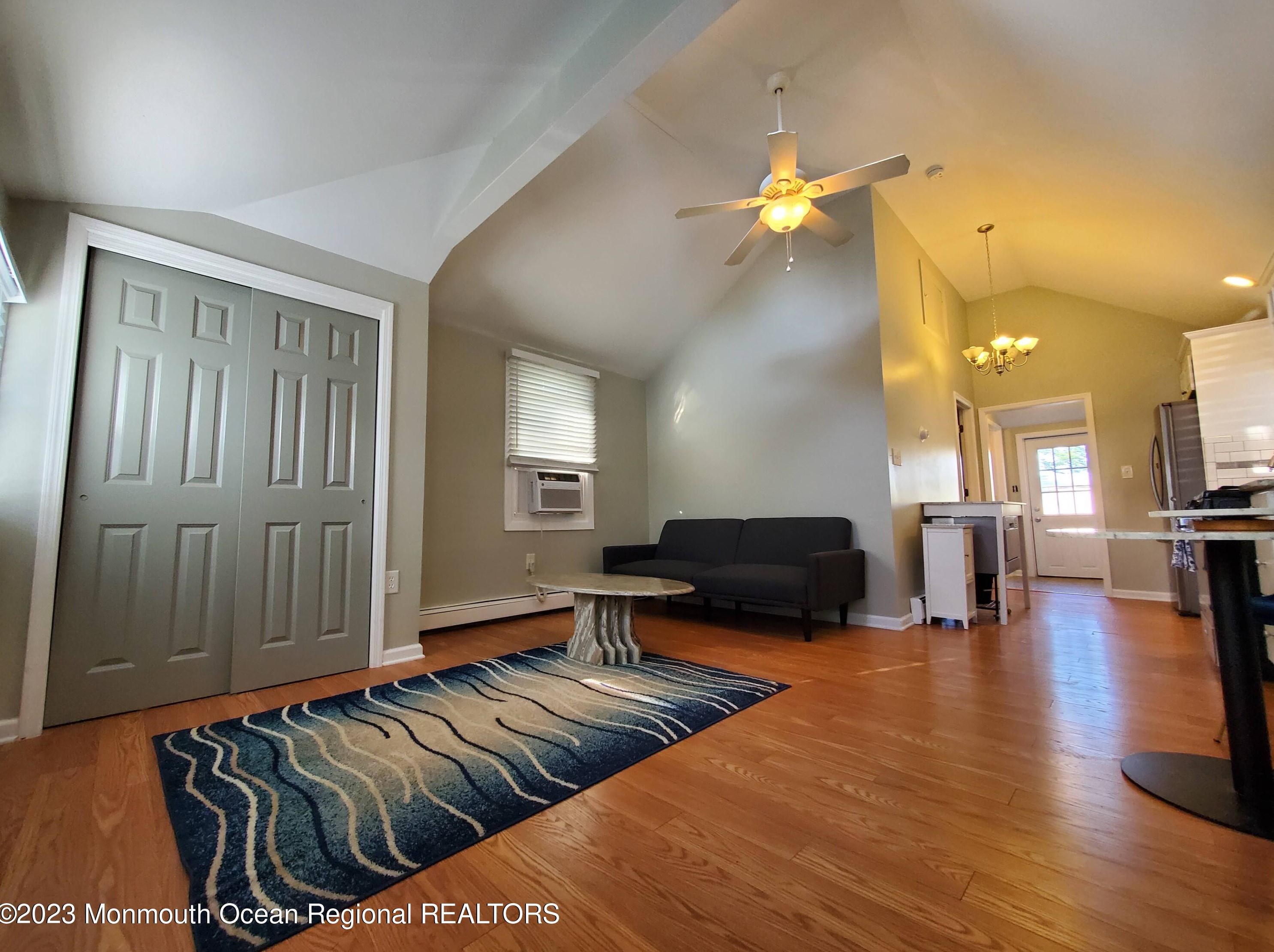 14 Walters St, Ideal Beach NJ  07734-1320 exterior