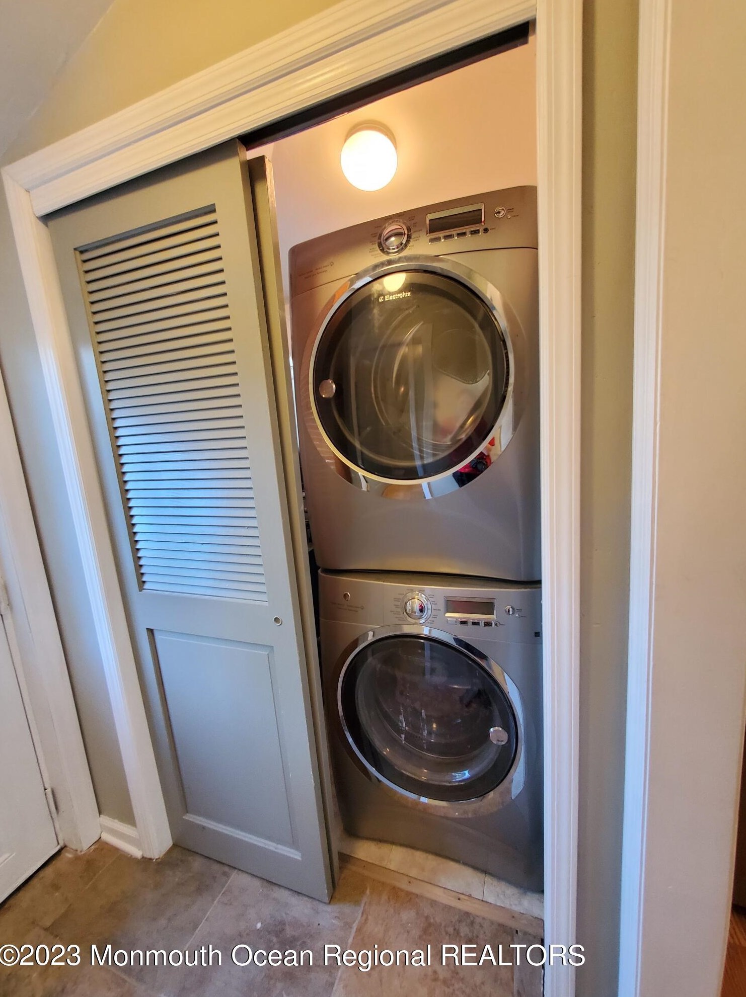 14 Walters St, Ideal Beach NJ  07734-1320 exterior