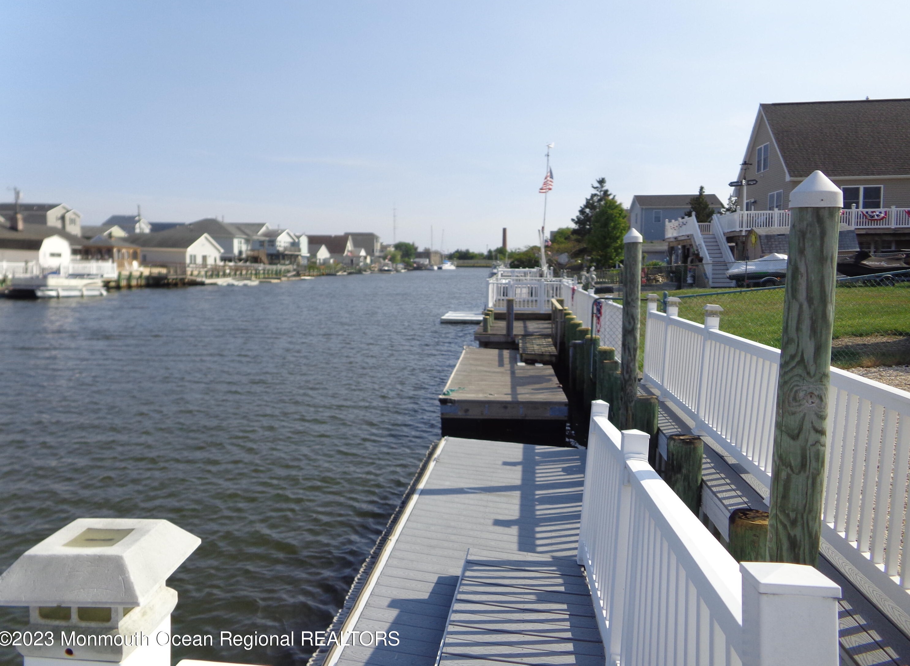 1045 Radio Rd, Tuckerton NJ  08087-1516 exterior