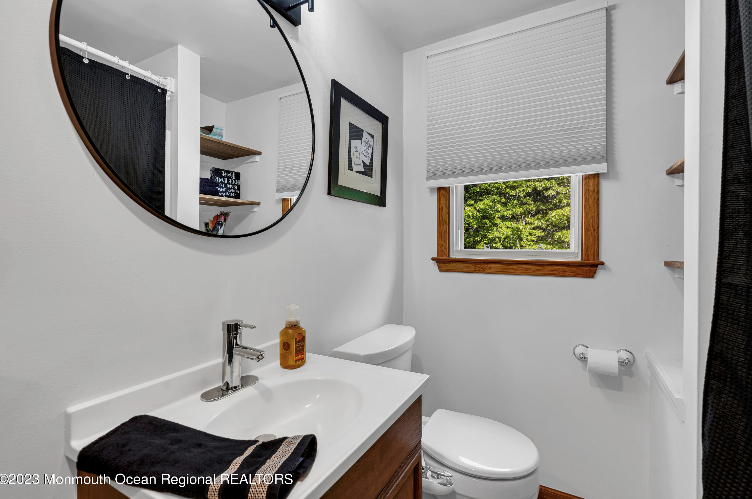 600 Forecastle Ave, Beachwood NJ 08722-2513 exterior