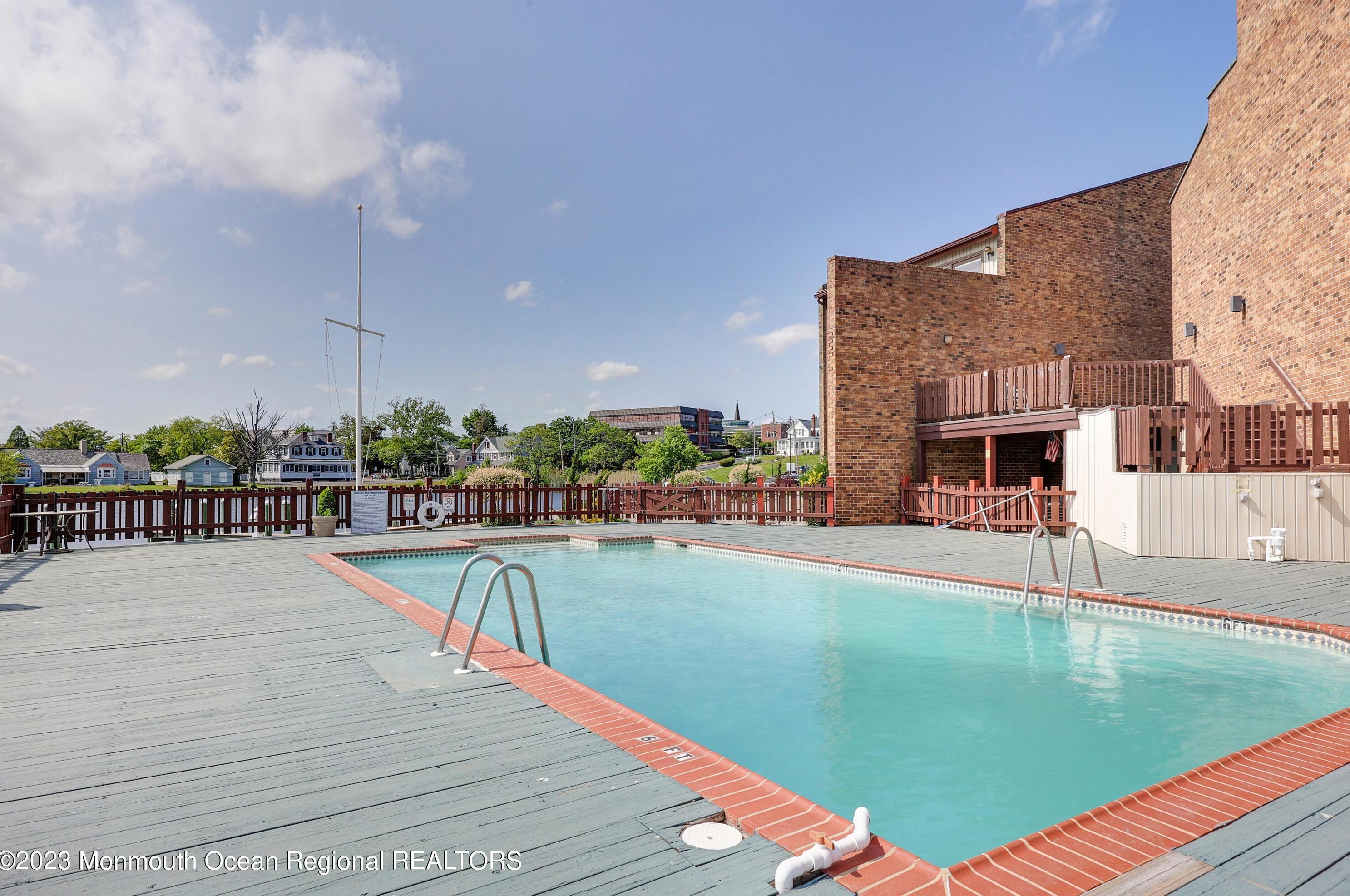 77 Water St, Toms River NJ 08753-7644 exterior