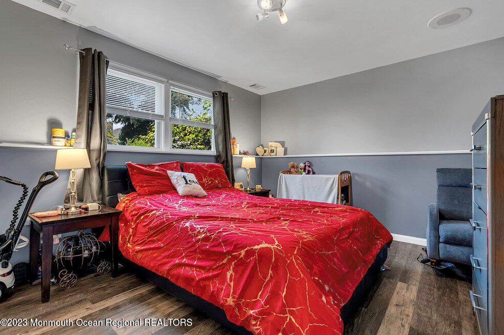 20 Monroe St, Keyport NJ  07735-1461 exterior