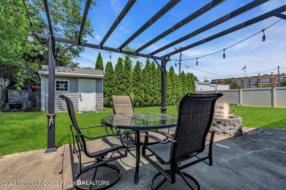 20 Monroe St, Keyport NJ  07735-1461 exterior