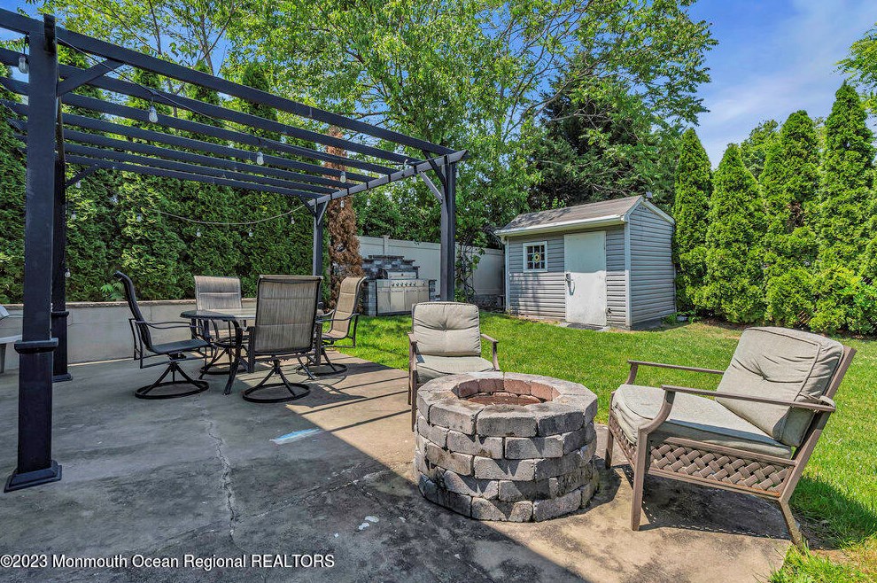 20 Monroe St, Keyport NJ  07735-1461 exterior