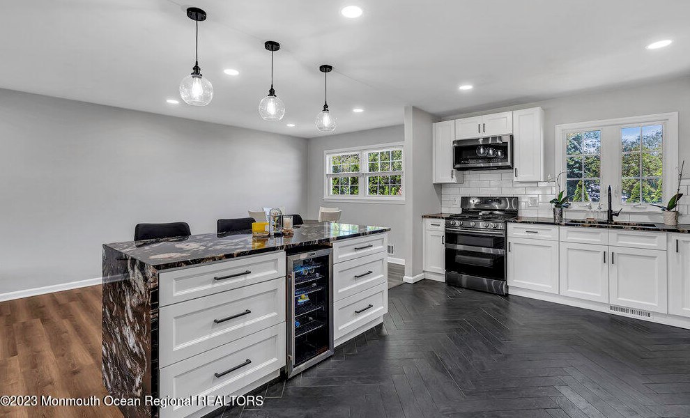 20 Monroe St, Keyport NJ  07735-1461 exterior