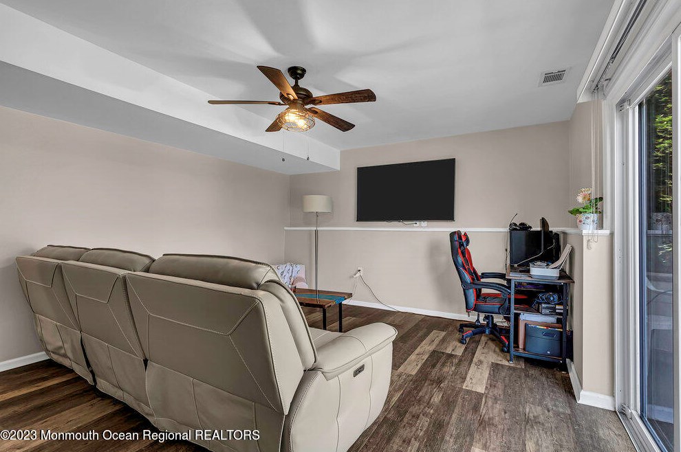 20 Monroe St, Keyport NJ  07735-1461 exterior