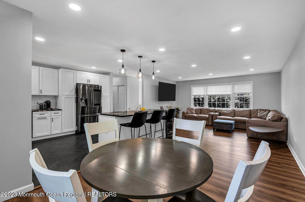 20 Monroe St, Keyport NJ  07735-1461 exterior