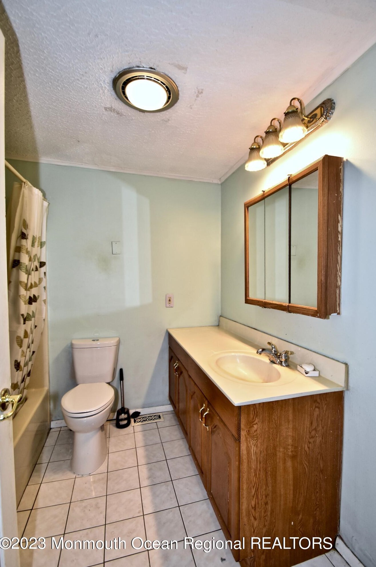 1212 Middlesex St, Toms River NJ 08757-1816 exterior