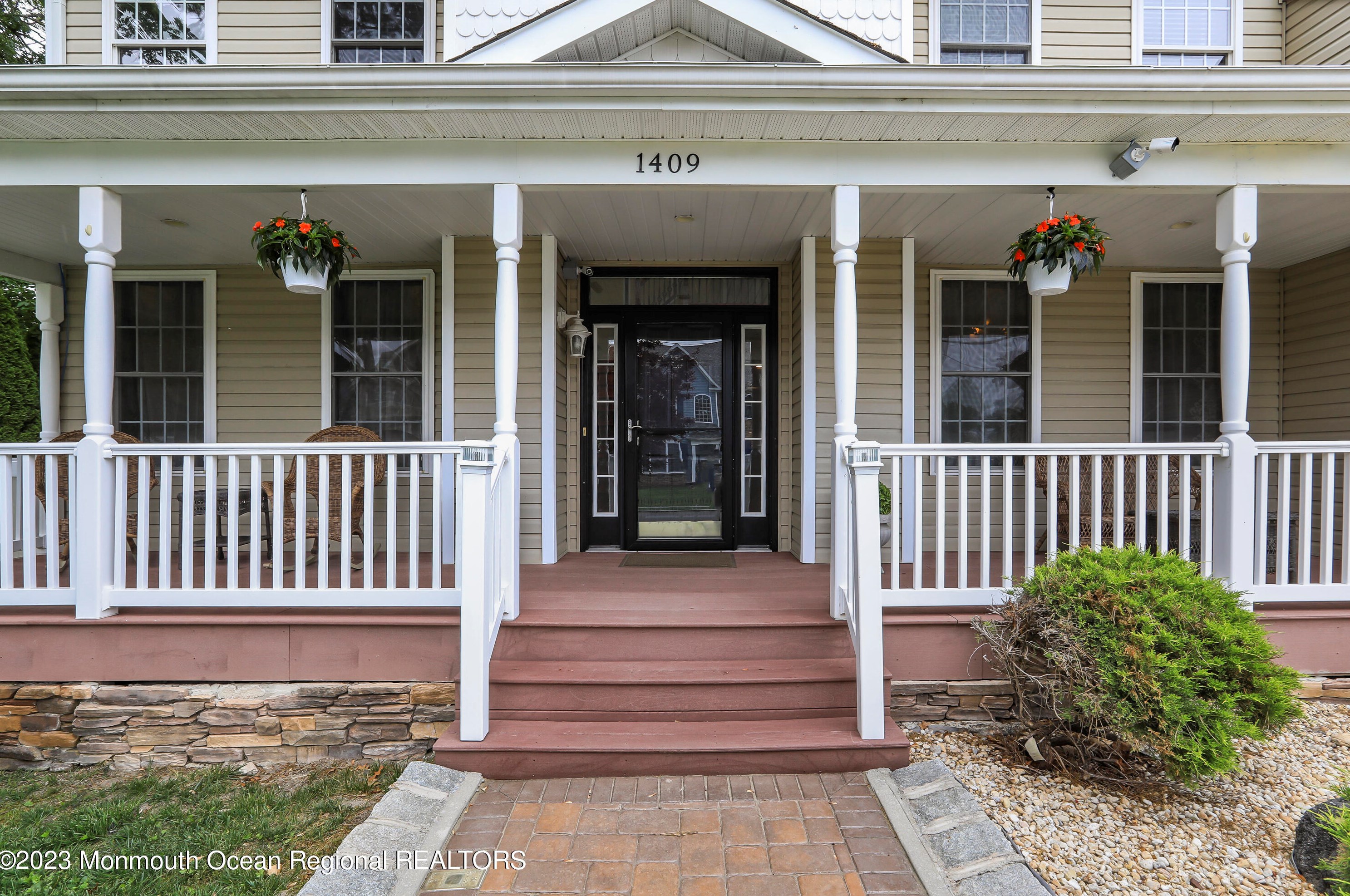 1409 Birmingham Ave, Toms River NJ 08757-1440 exterior