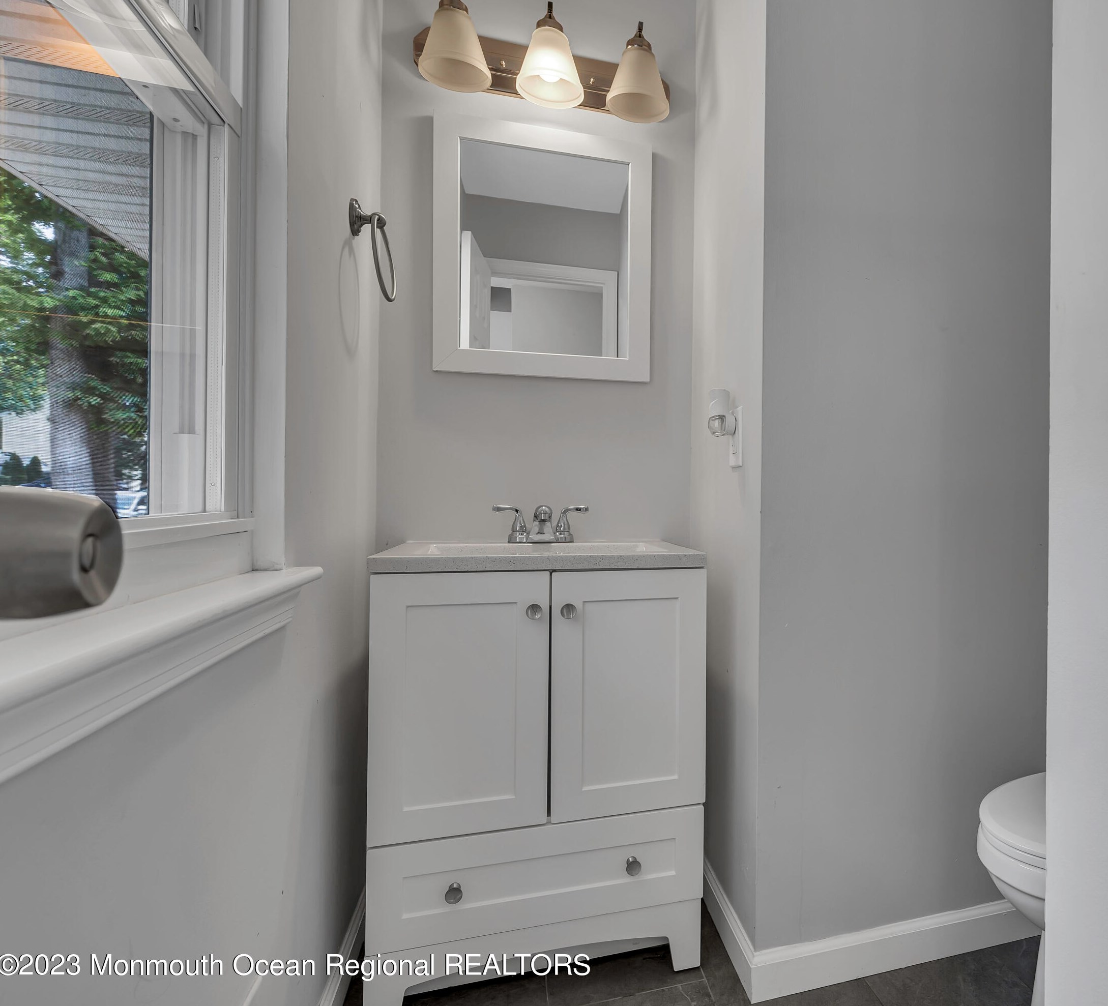 107 Lavenham Ct, Toms River NJ  08755-3242 exterior