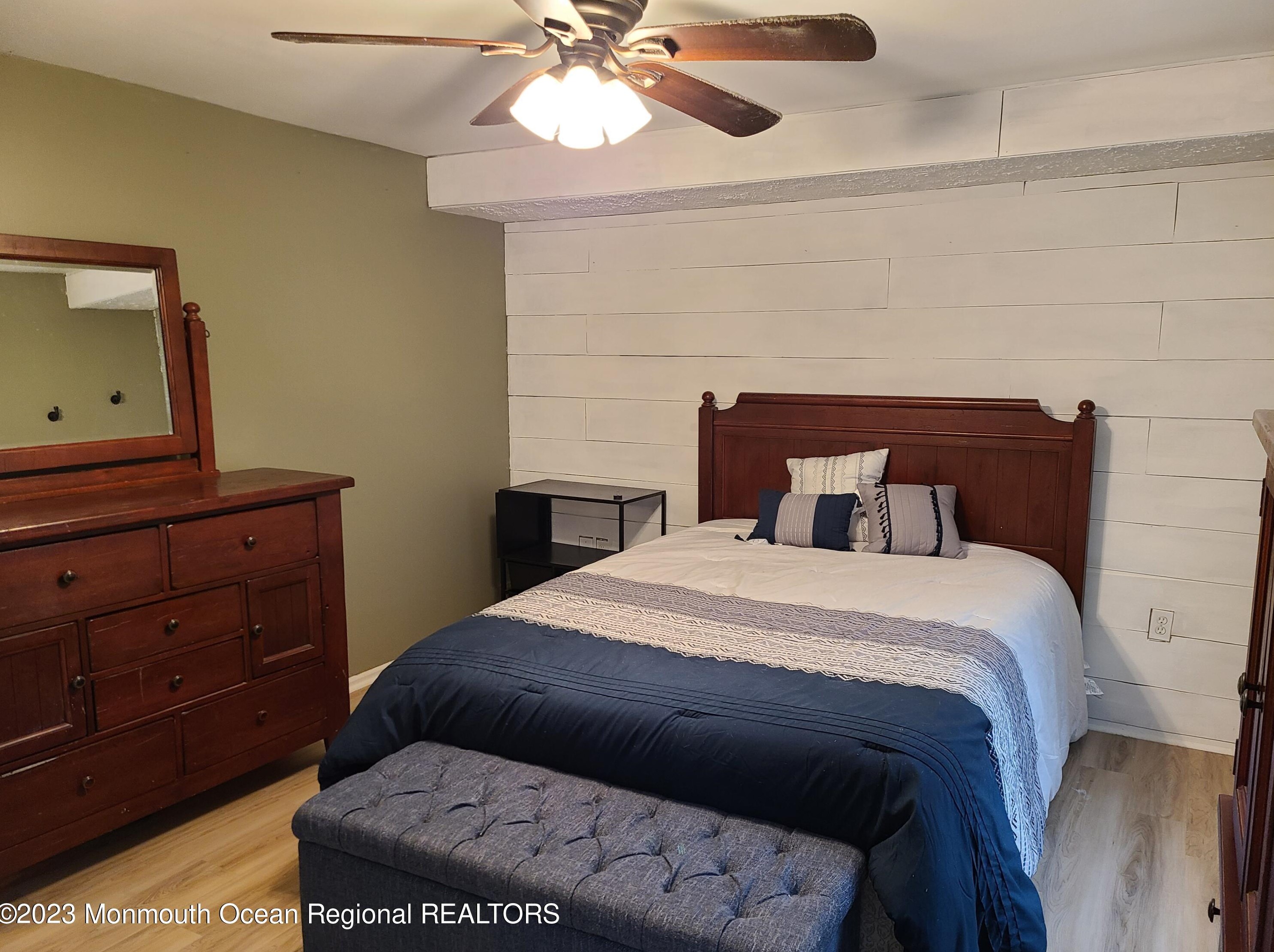 404 Ibis Ct, Tuckerton NJ  08087-3105 exterior