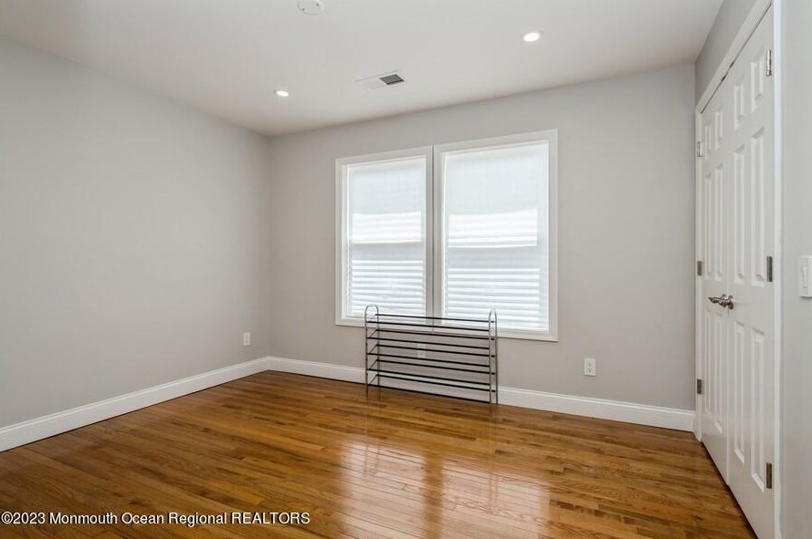 44 Amboy Rd, Matawan NJ  07747-6814 exterior