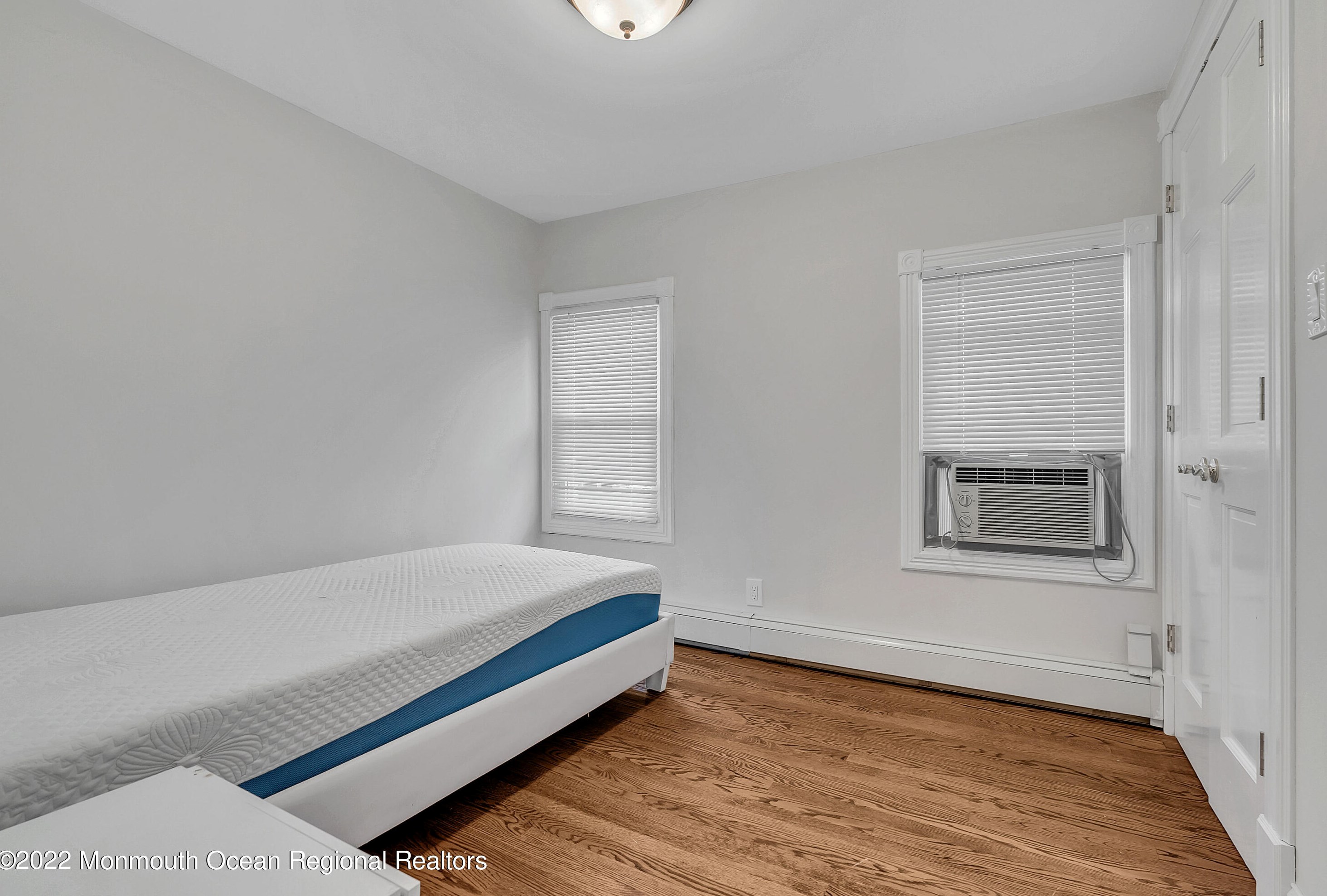 370 Park Ave, Oakhurst NJ  07755-1245 exterior